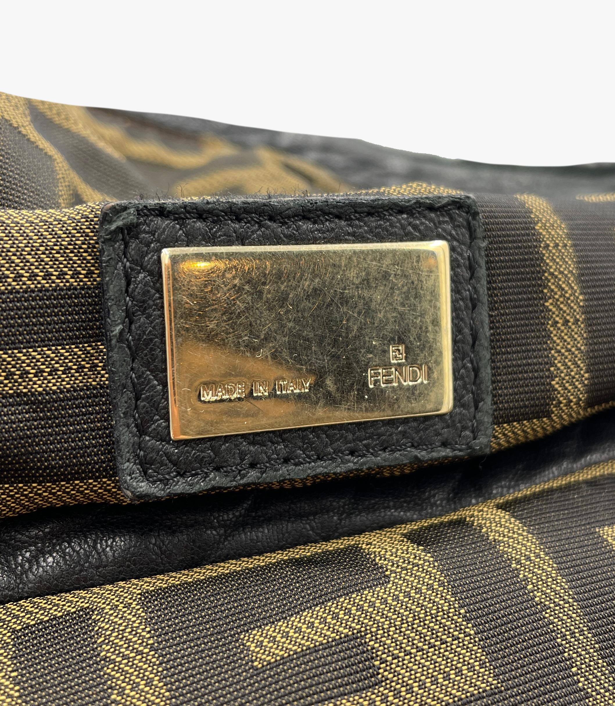 Vintage Fendi Zucca Spion (Spy) black leather bag, 2000s For Sale 1