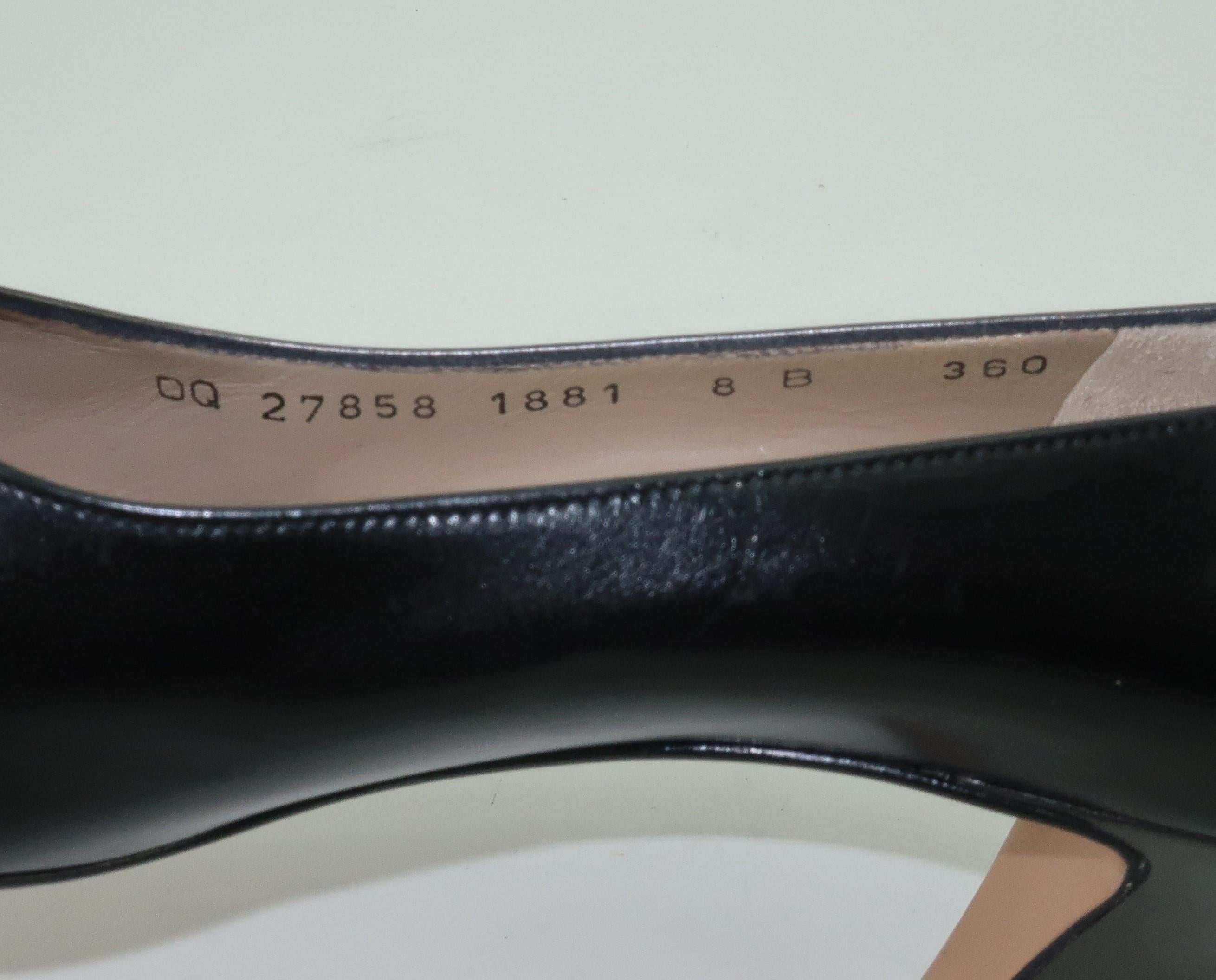 Vintage Ferragamo Black & Charcoal Gray Leather Shoes 7
