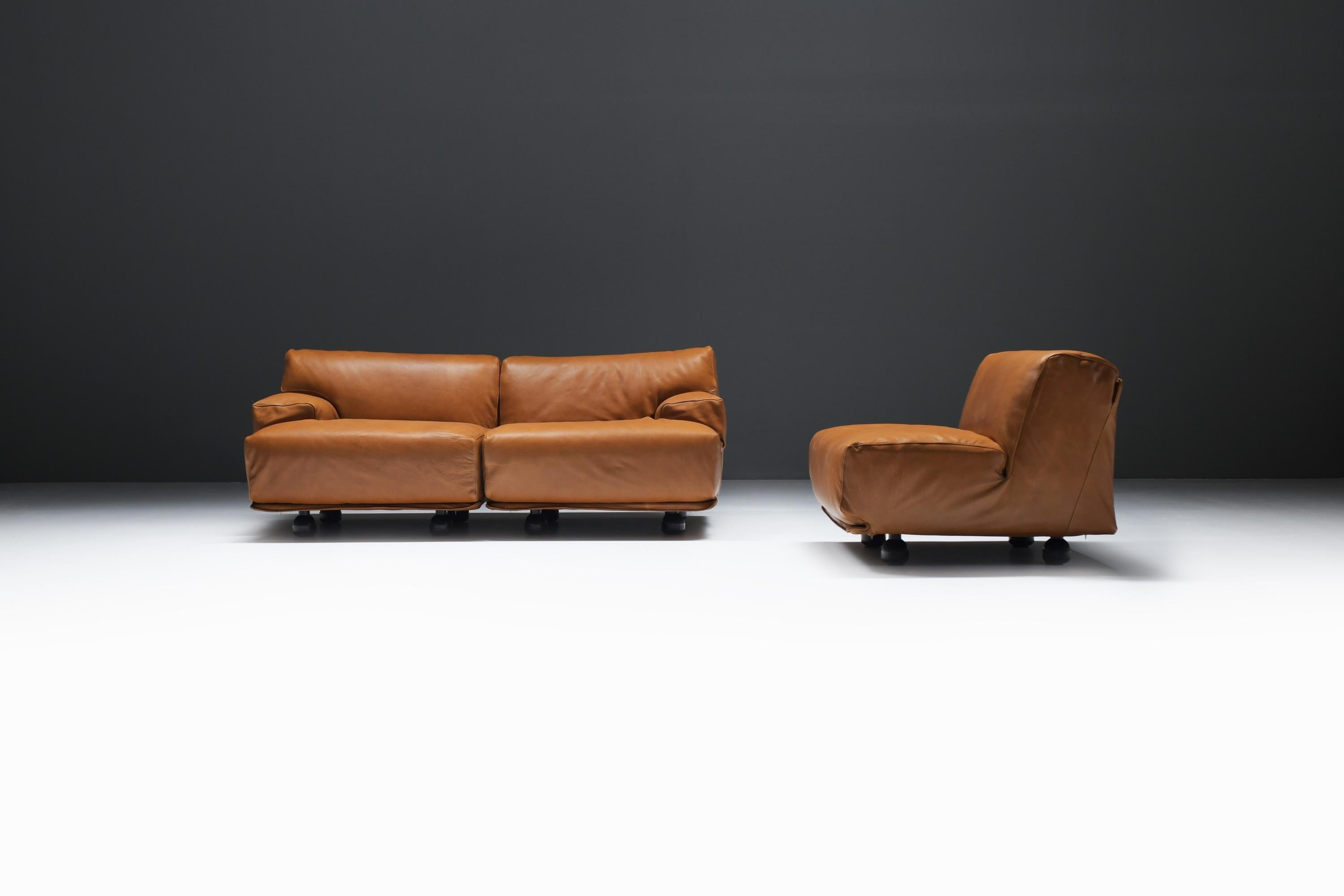 20th Century Vintage Fiandra modular sofa in cognac leather by Vico Magistretti for Cassina.