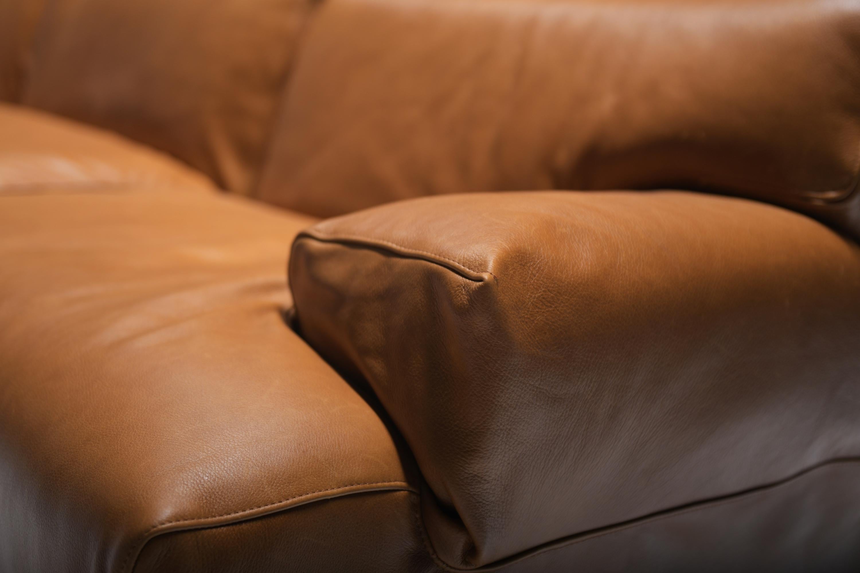 Leather Vintage Fiandra modular sofa in cognac leather by Vico Magistretti for Cassina.