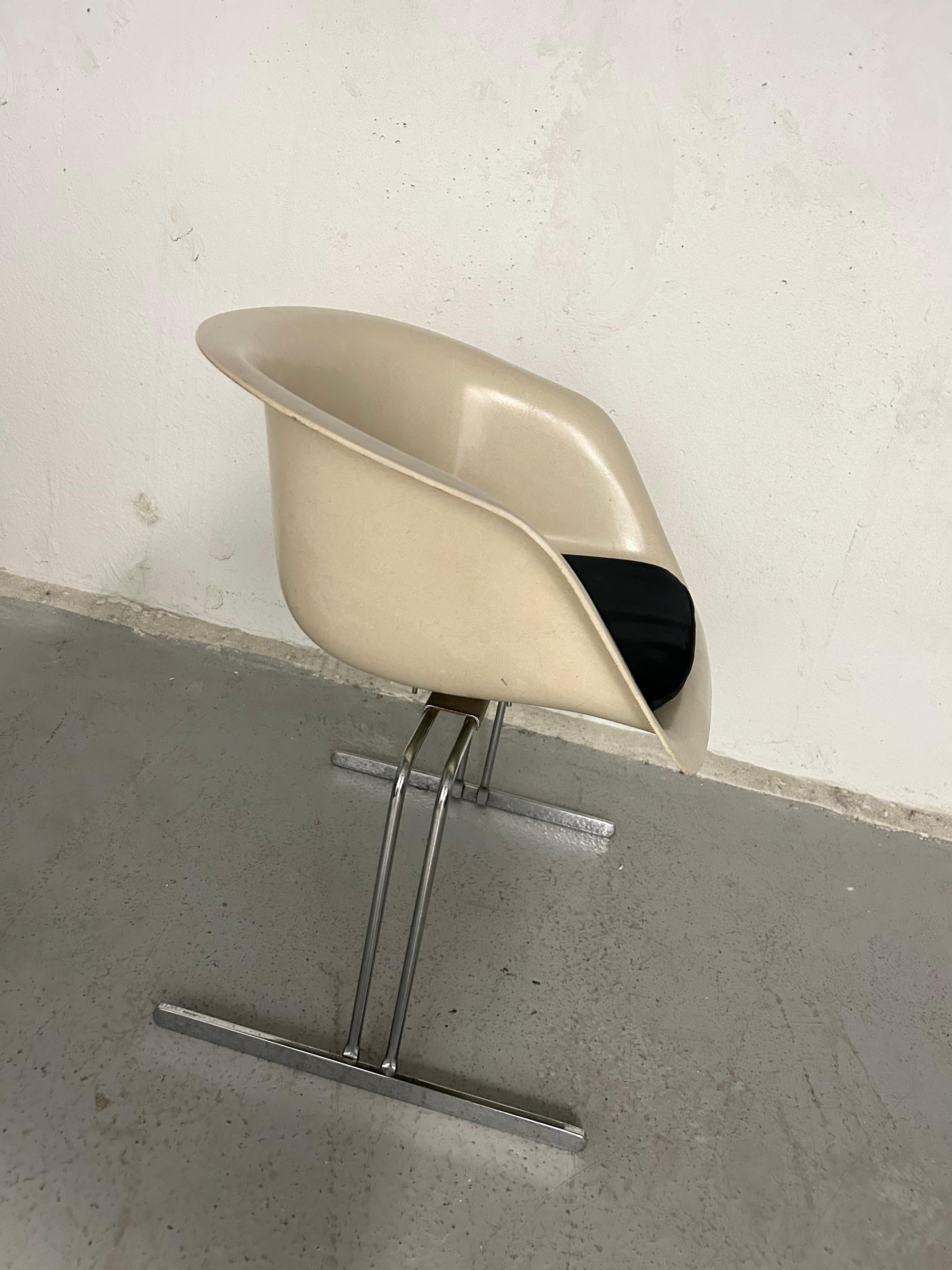 American Vintage Fiberglass and Chrome Accent Chair