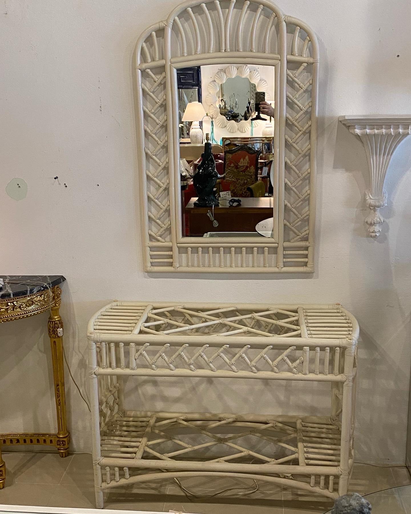 Late 20th Century Vintage Ficks Reed Chinese Chippendale Rattan Arched Scalloped Wall Mirror For Sale