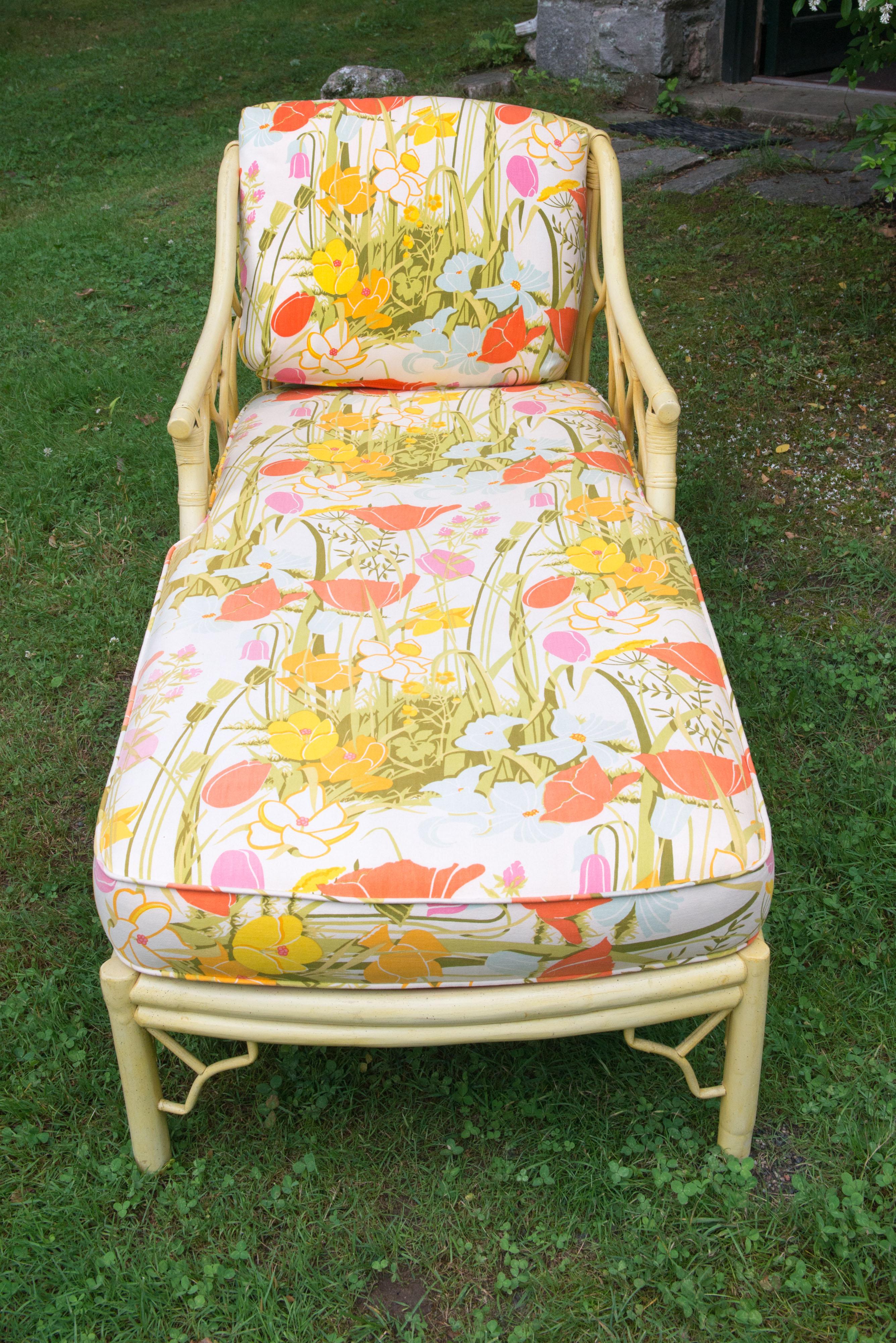 Ficks Reed Chinoiserie Bambus Stil Chaise Longue, Vintage im Zustand „Gut“ im Angebot in Stamford, CT