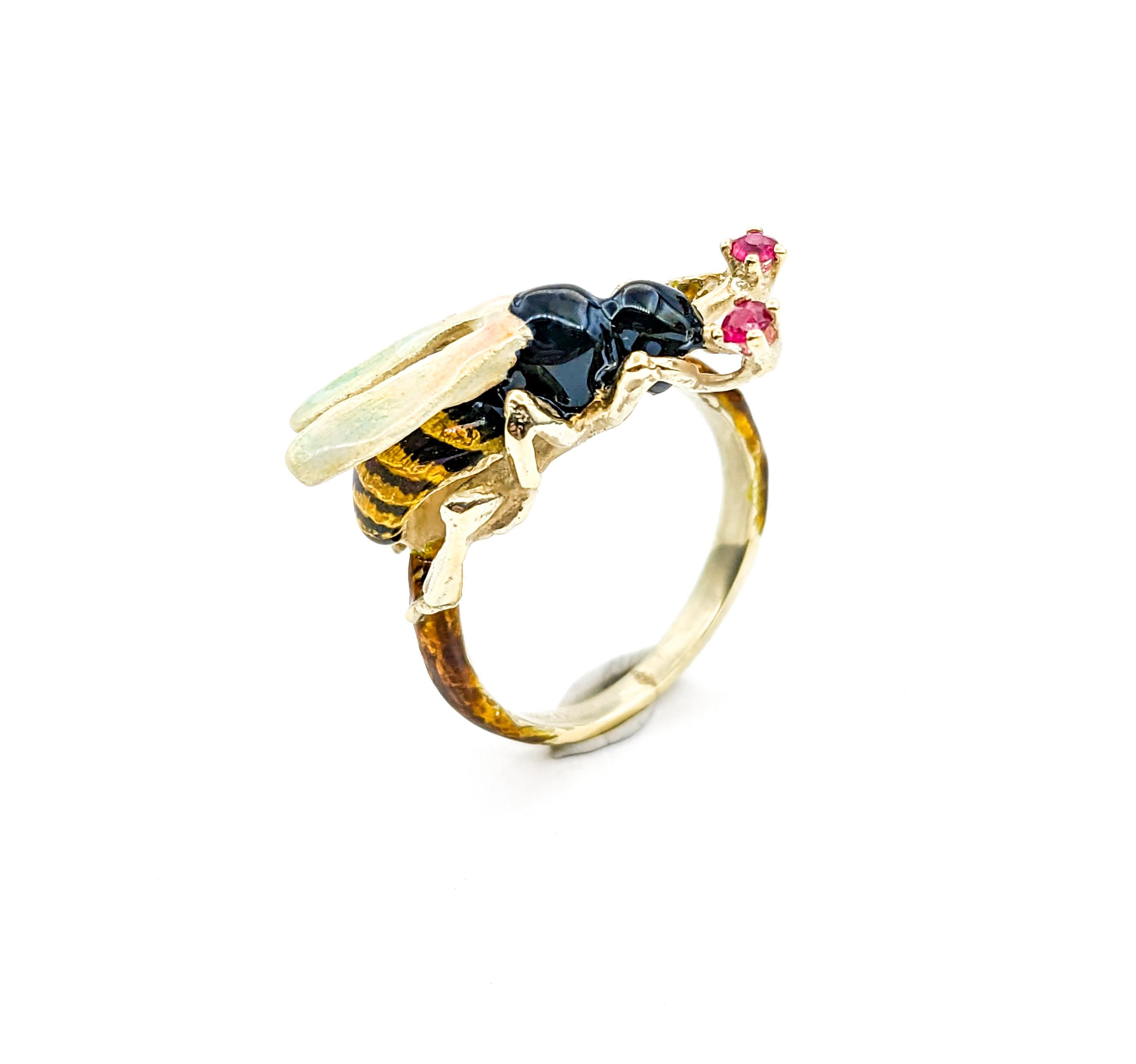 Modern Vintage Figural Enamel Wasp Insect Ring with Rubies In Yellow Gold For Sale