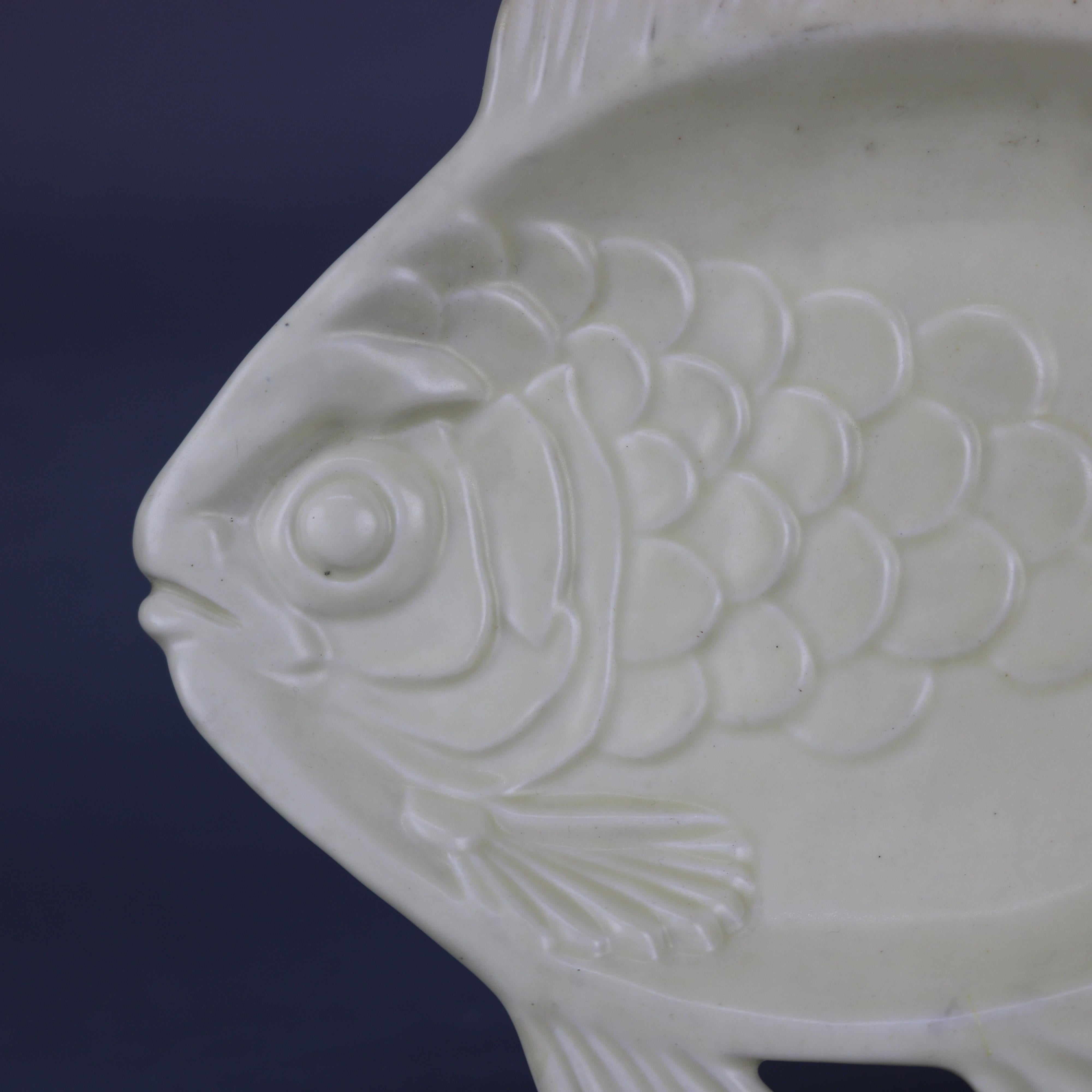 fish pottery