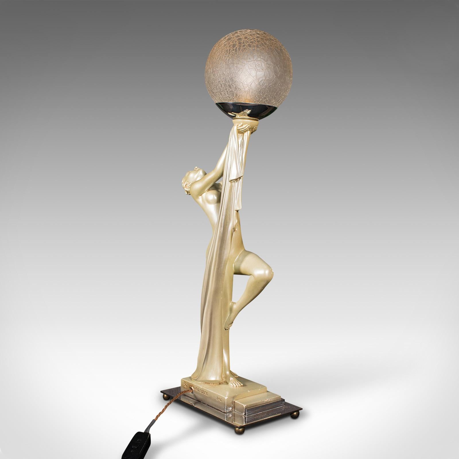 Britannique Lampe de bureau figurative vintage anglaise, Art Déco, Leonardine, C.1930 en vente