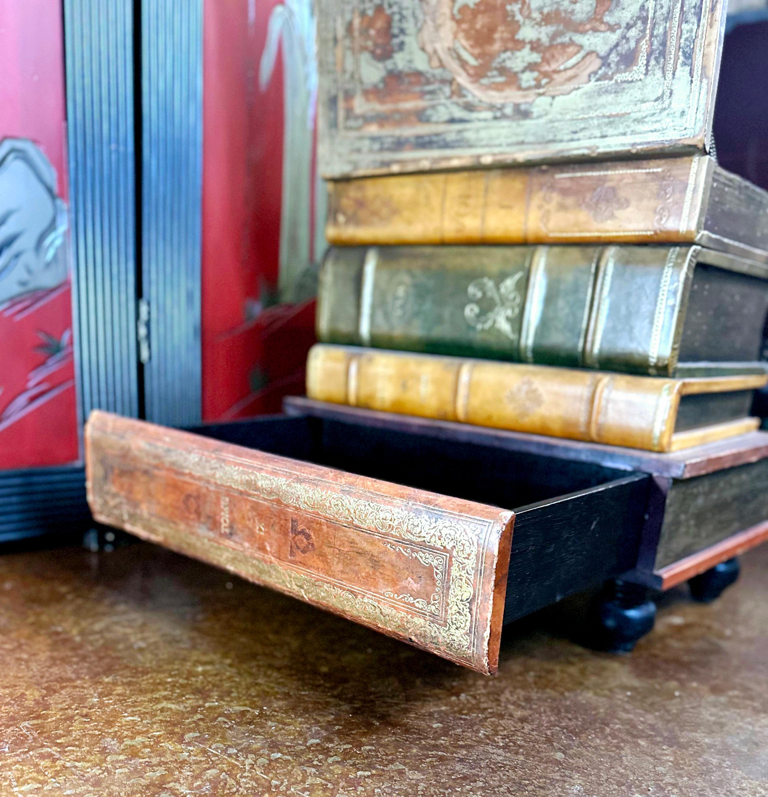 Vintage Figurative Italian Leather Stacked Books Storage Table  For Sale 11