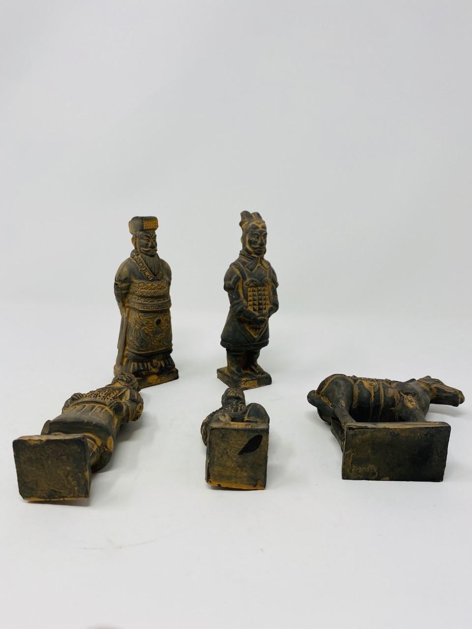 Vintage-Figurensatz von Miniatur-Terrakotta-Kriegern aus Xian, China im Angebot 5