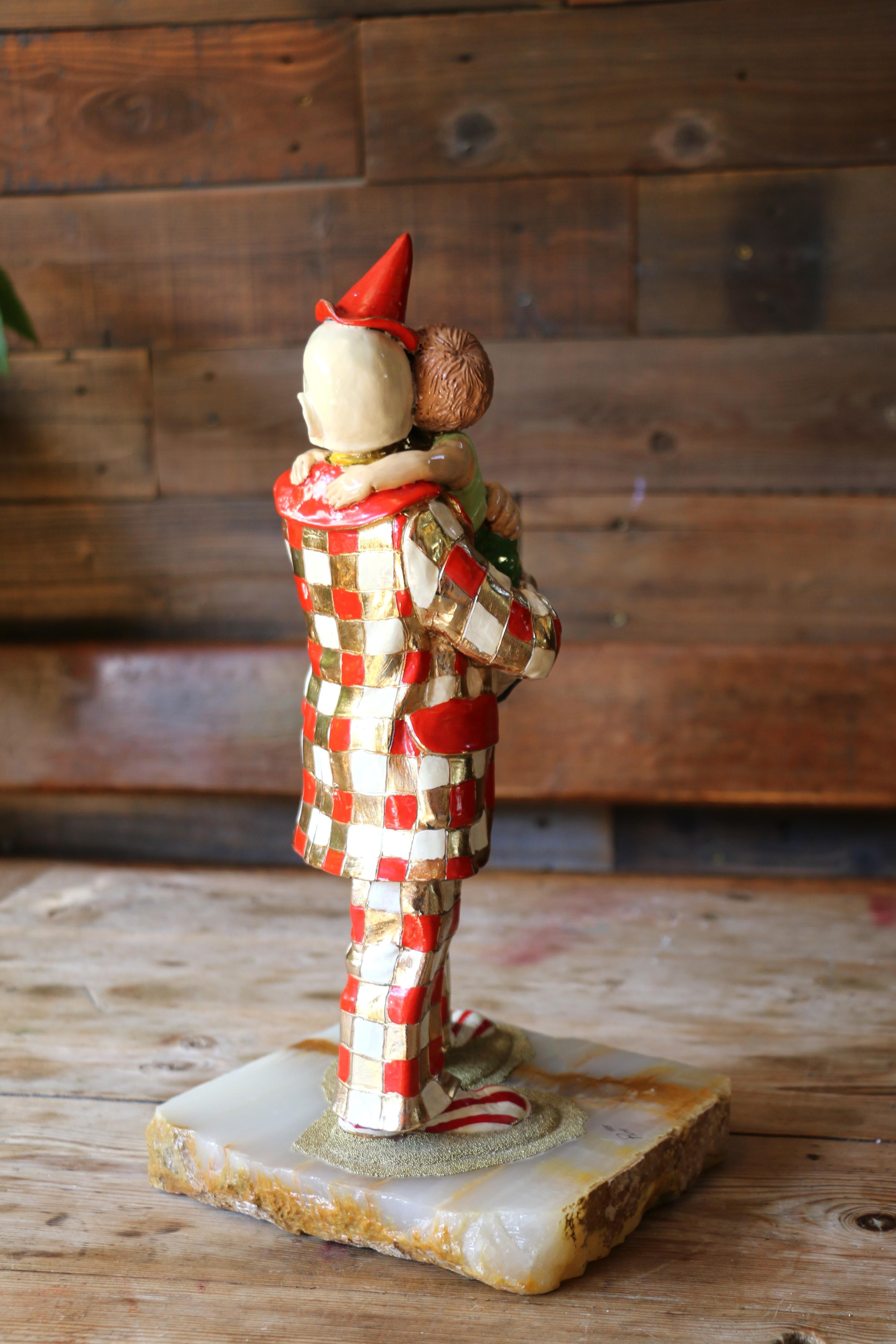 Vintage Figurine a Child Embracing a Clown by Ron Lee, 1985 In condizioni buone in vendita a North Hollywood, CA