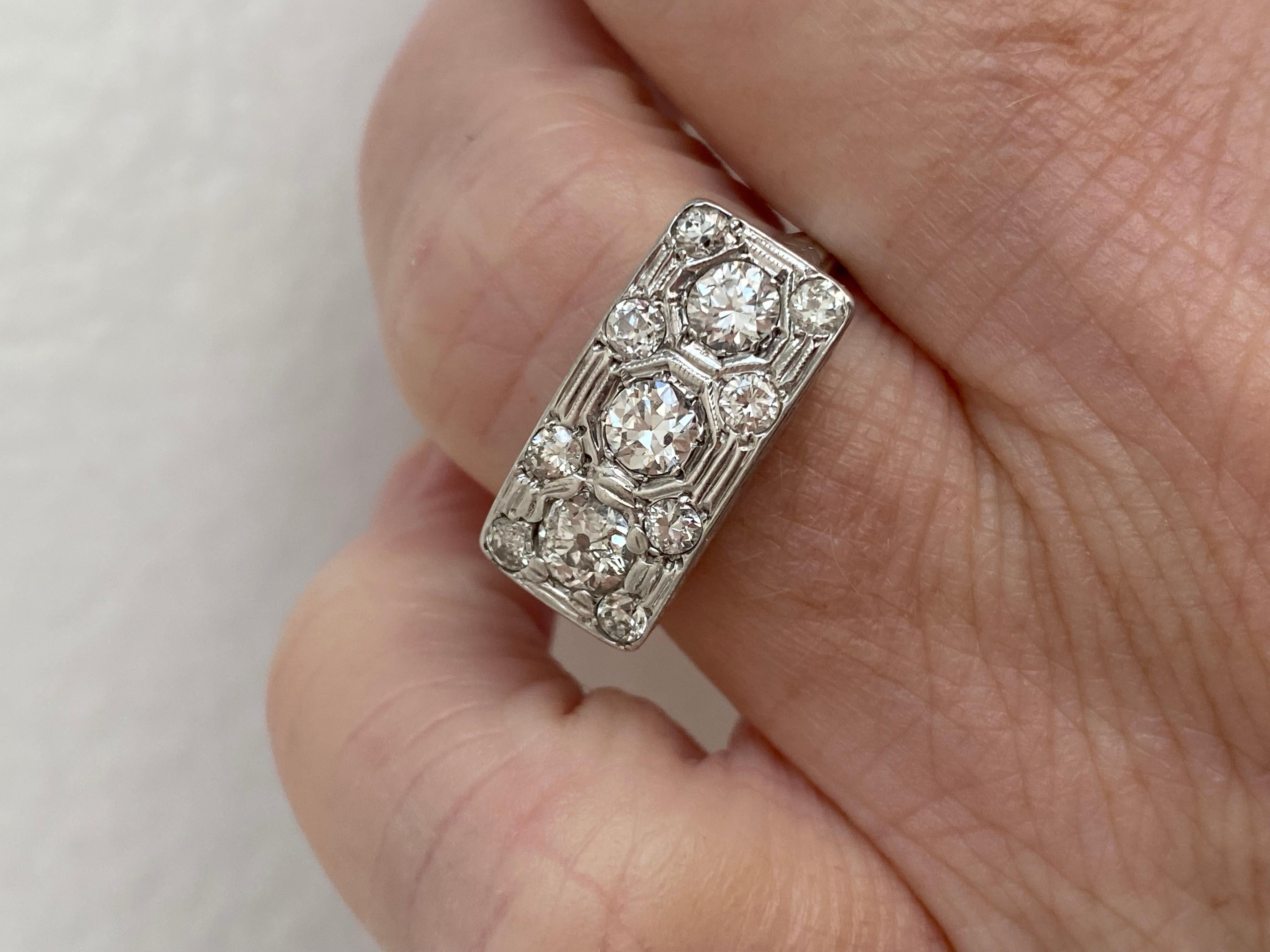 Vintage Filigree 18K White Gold Diamond Cluster Ring Engagement Ring, 1.60ct. In Good Condition In San Francisco, CA