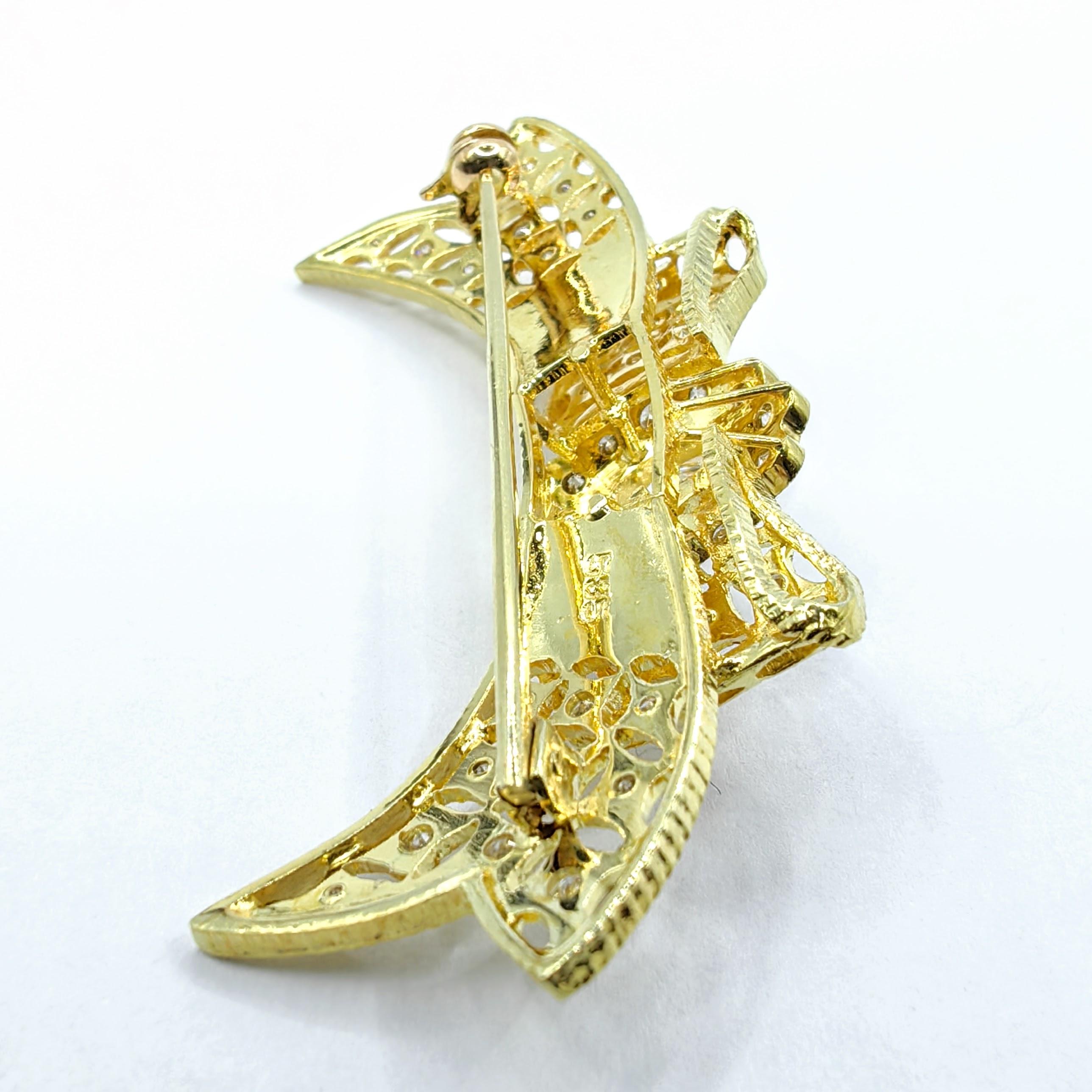 De las mujeres Broche vintage de filigrana con lazo de diamantes talla oval de 1,43 quilates en oro amarillo de 14 quilates en venta