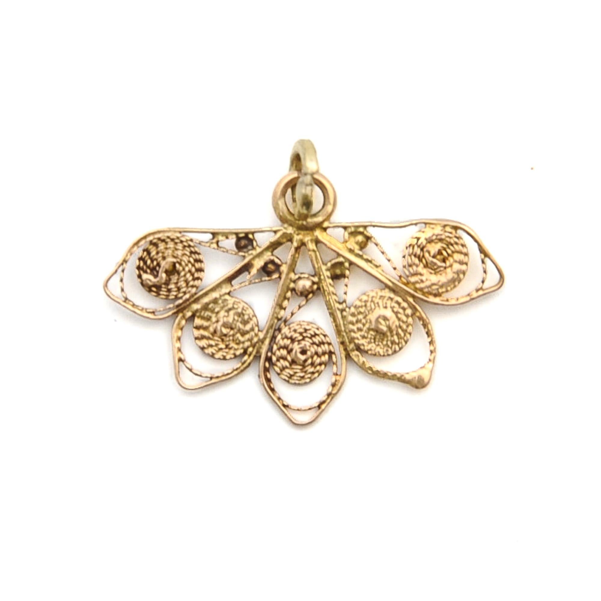 Women's or Men's Mid-Century Filigree Fan and 14 Karat Gold Charm Pendant For Sale