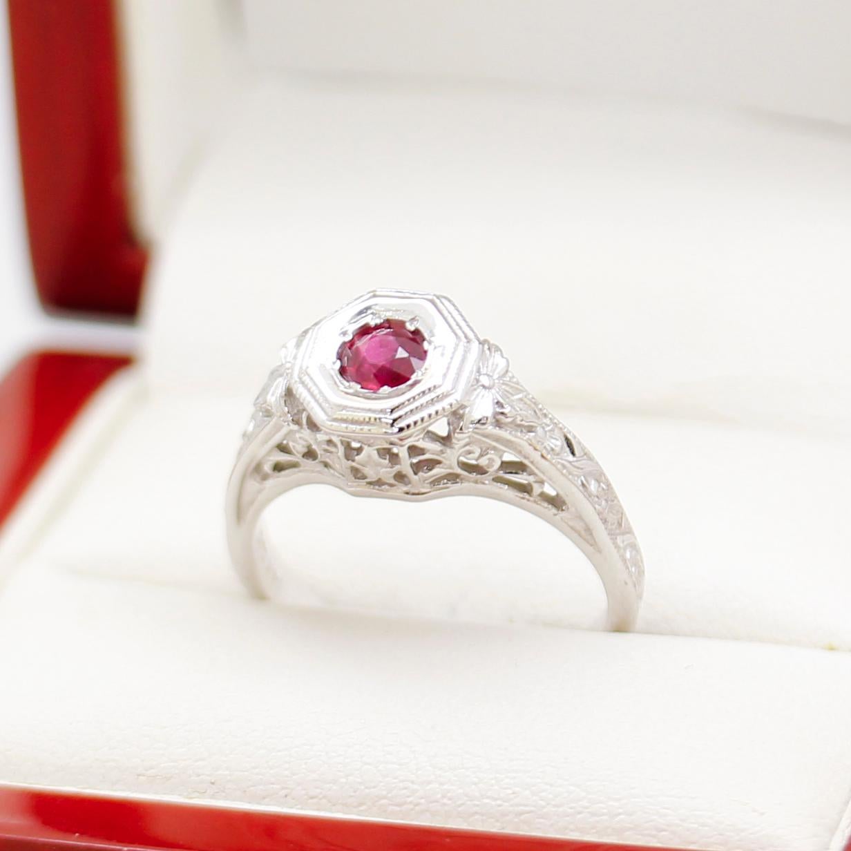 Women's Vintage Filigree Ruby Ring For Sale
