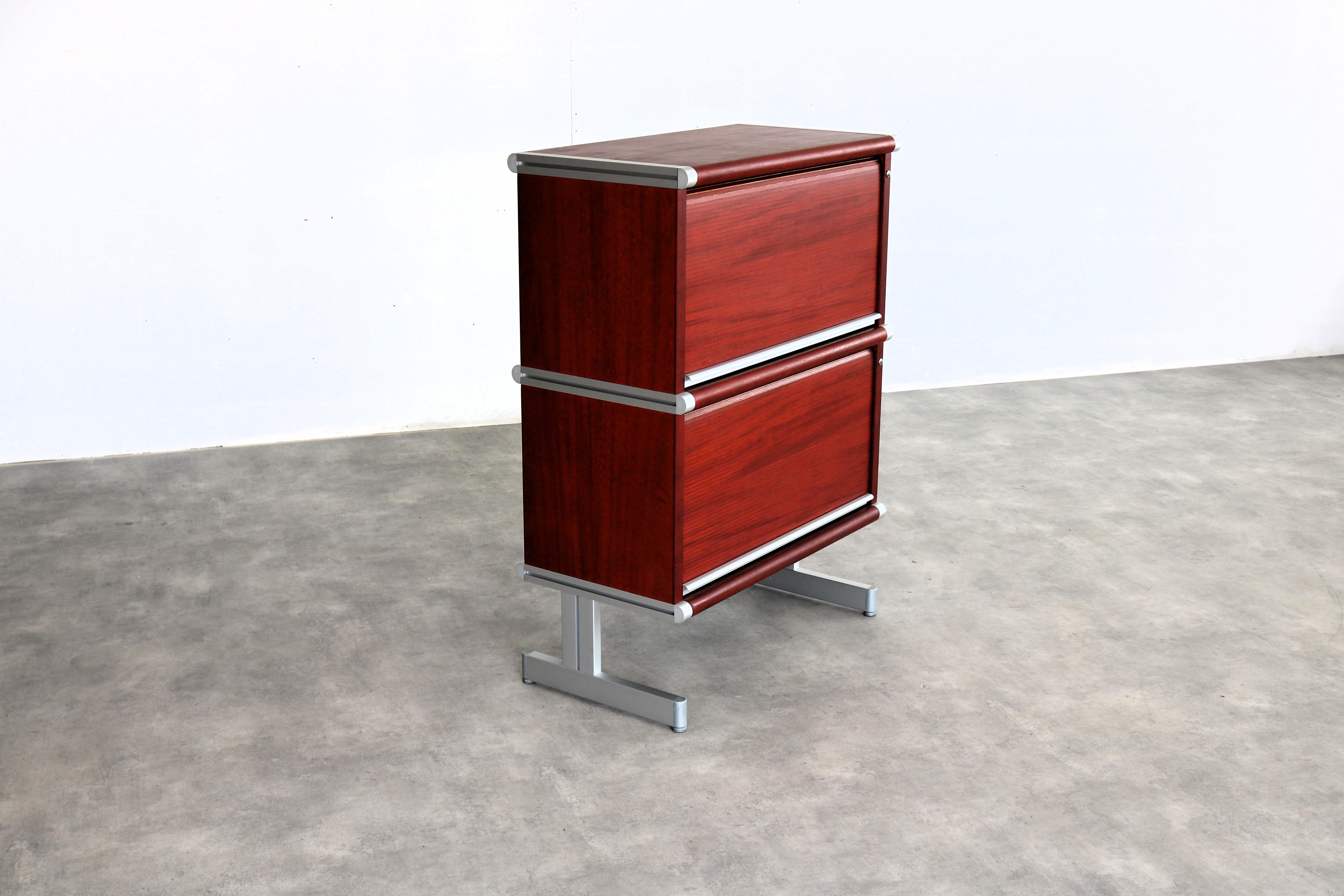 Classeur vintage  cabinet  mobilier de bureau  1970s Bon état - En vente à Lemmer, NL