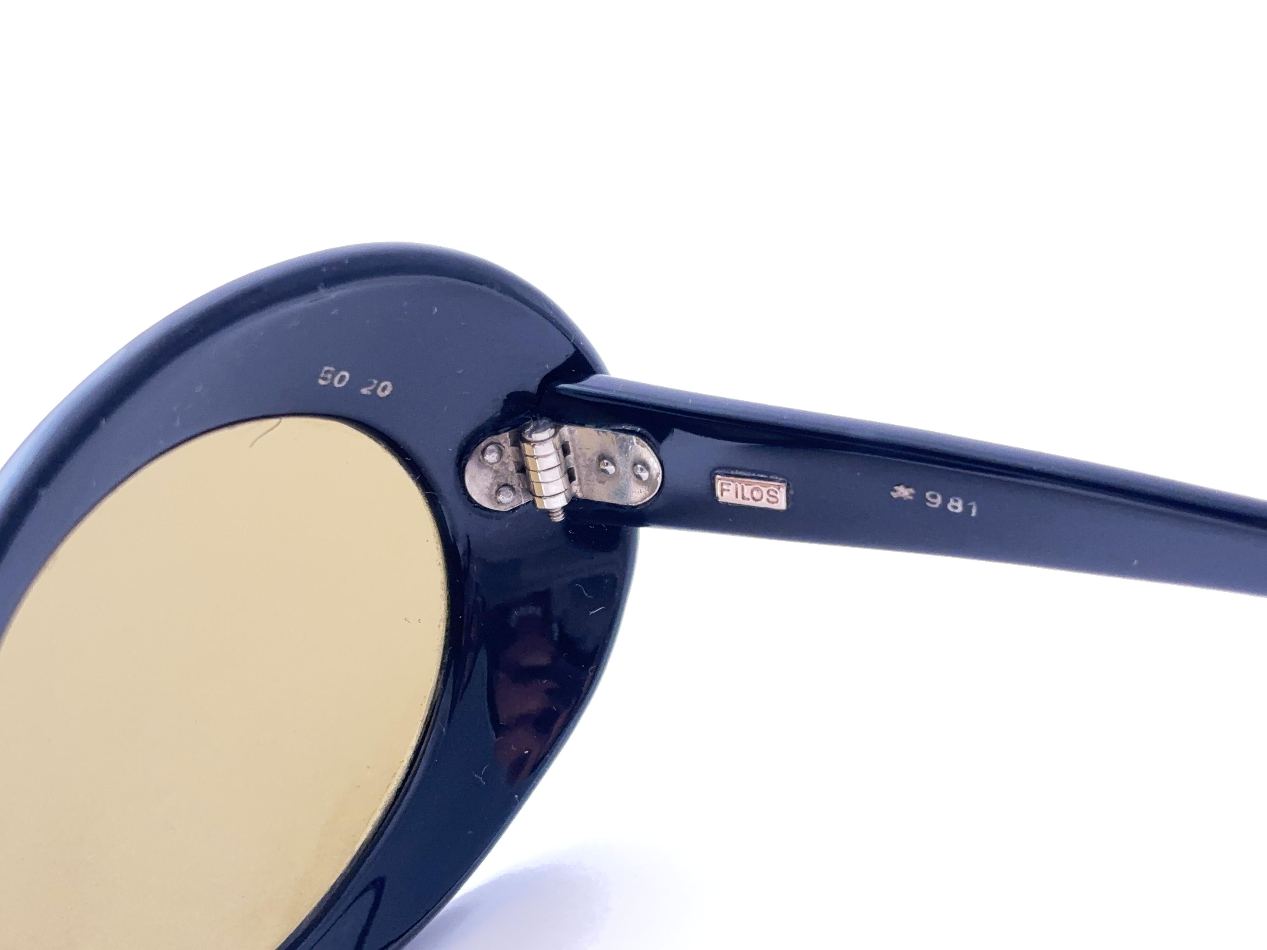Vintage Filos Oval Black Frame 1960's Midcentury Sunglasses Made In Italy Unisexe en vente