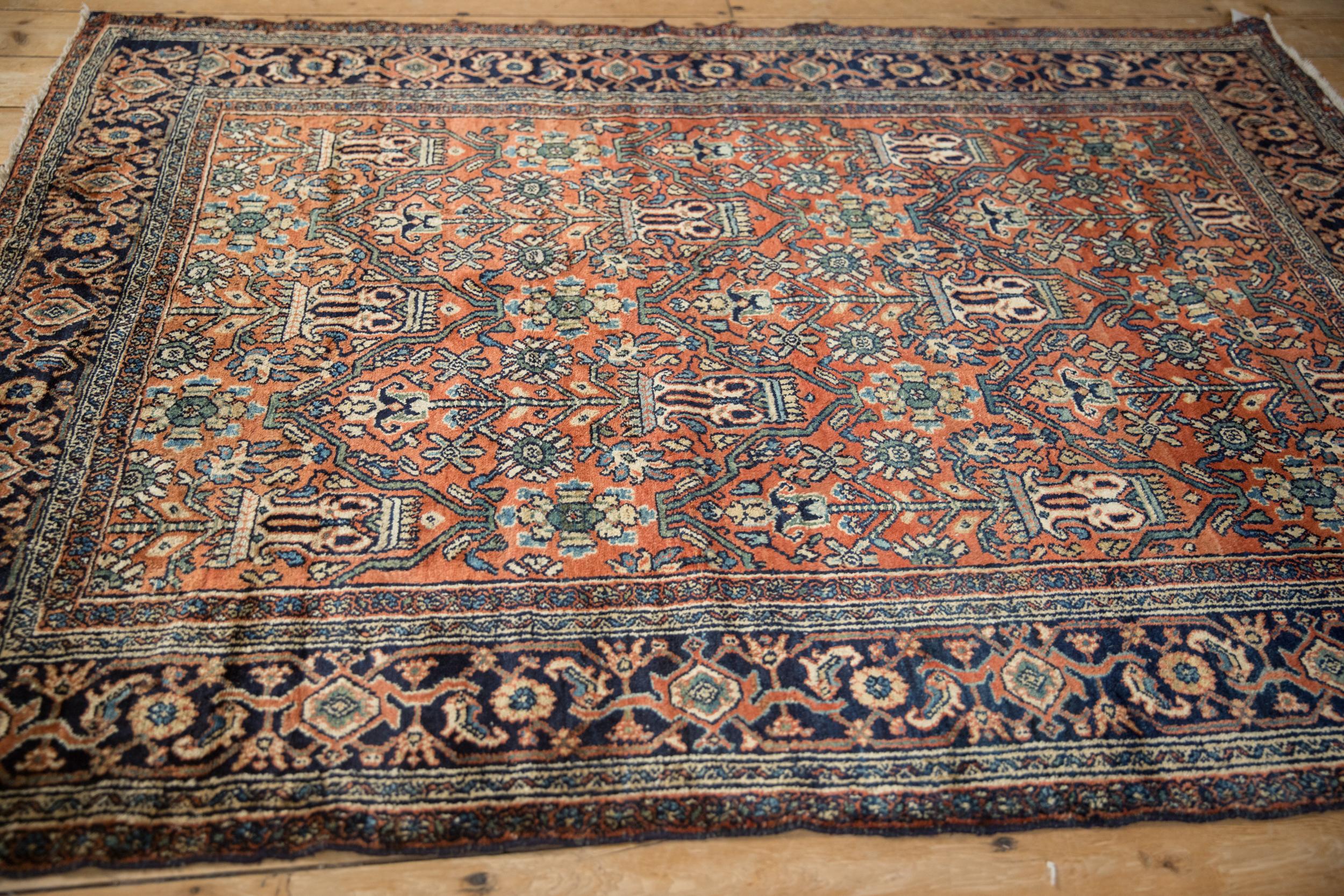 Vintage Fine Bibikabad Rug In Good Condition For Sale In Katonah, NY