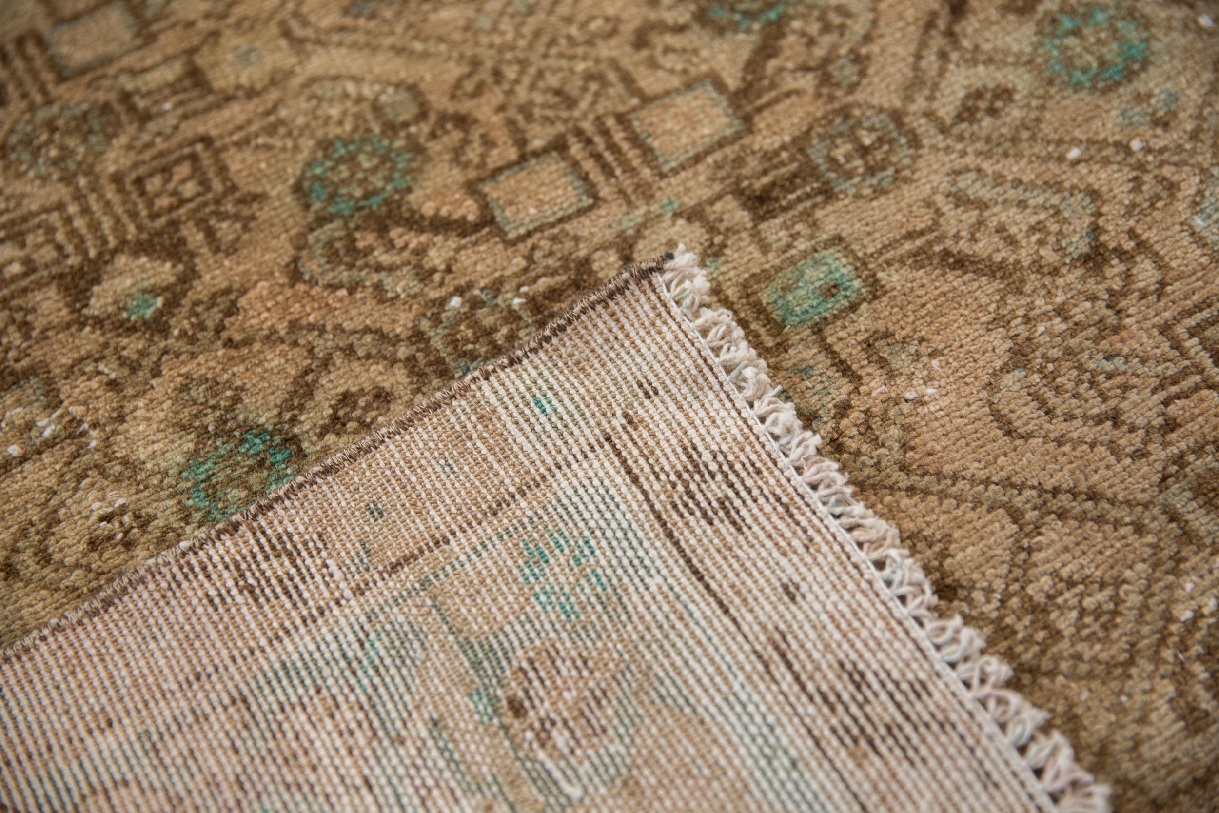 Feiner Distressed-Hamadan-Teppich im Vintage-Stil im Angebot 2