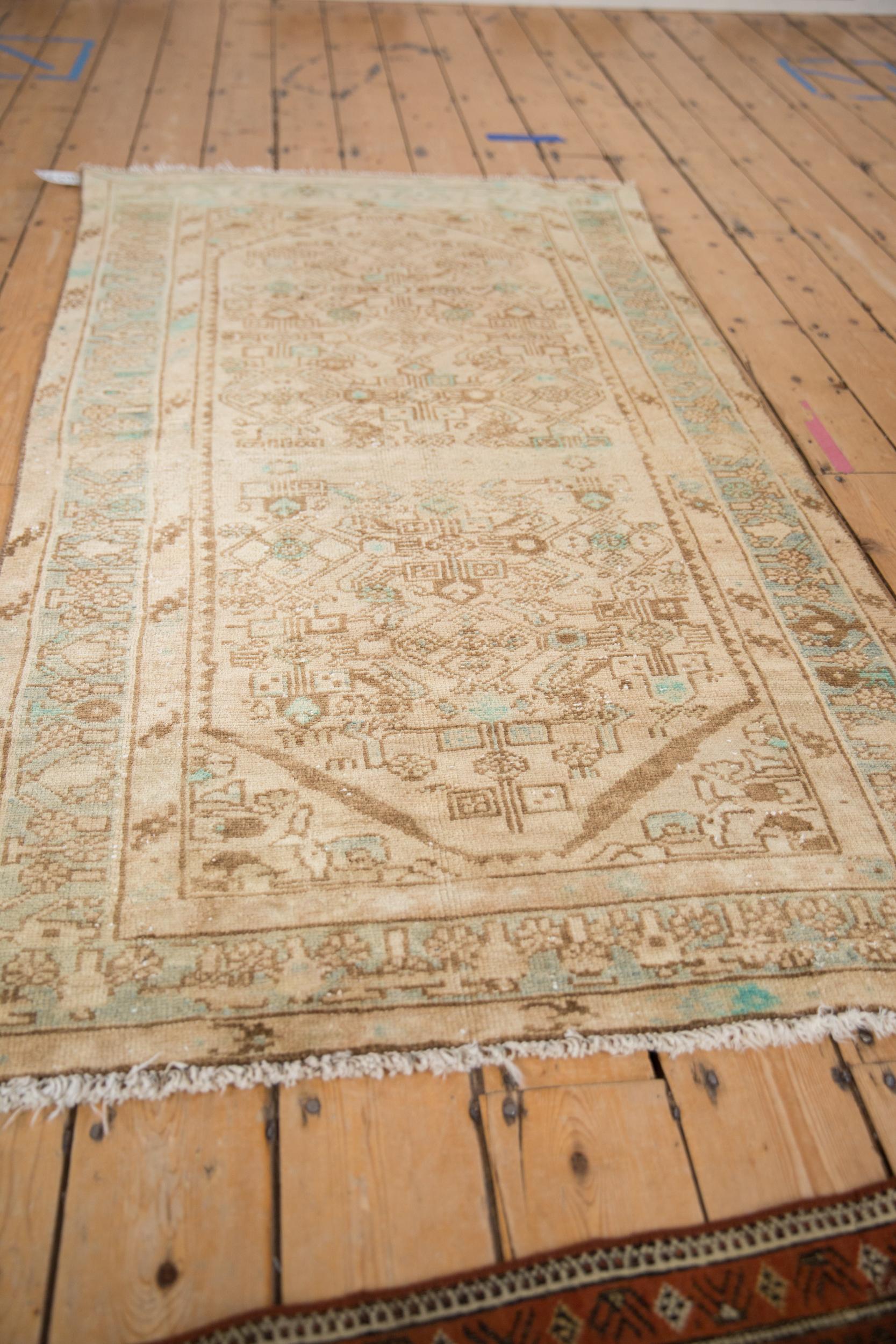 Feiner Distressed-Hamadan-Teppich im Vintage-Stil (Persisch) im Angebot