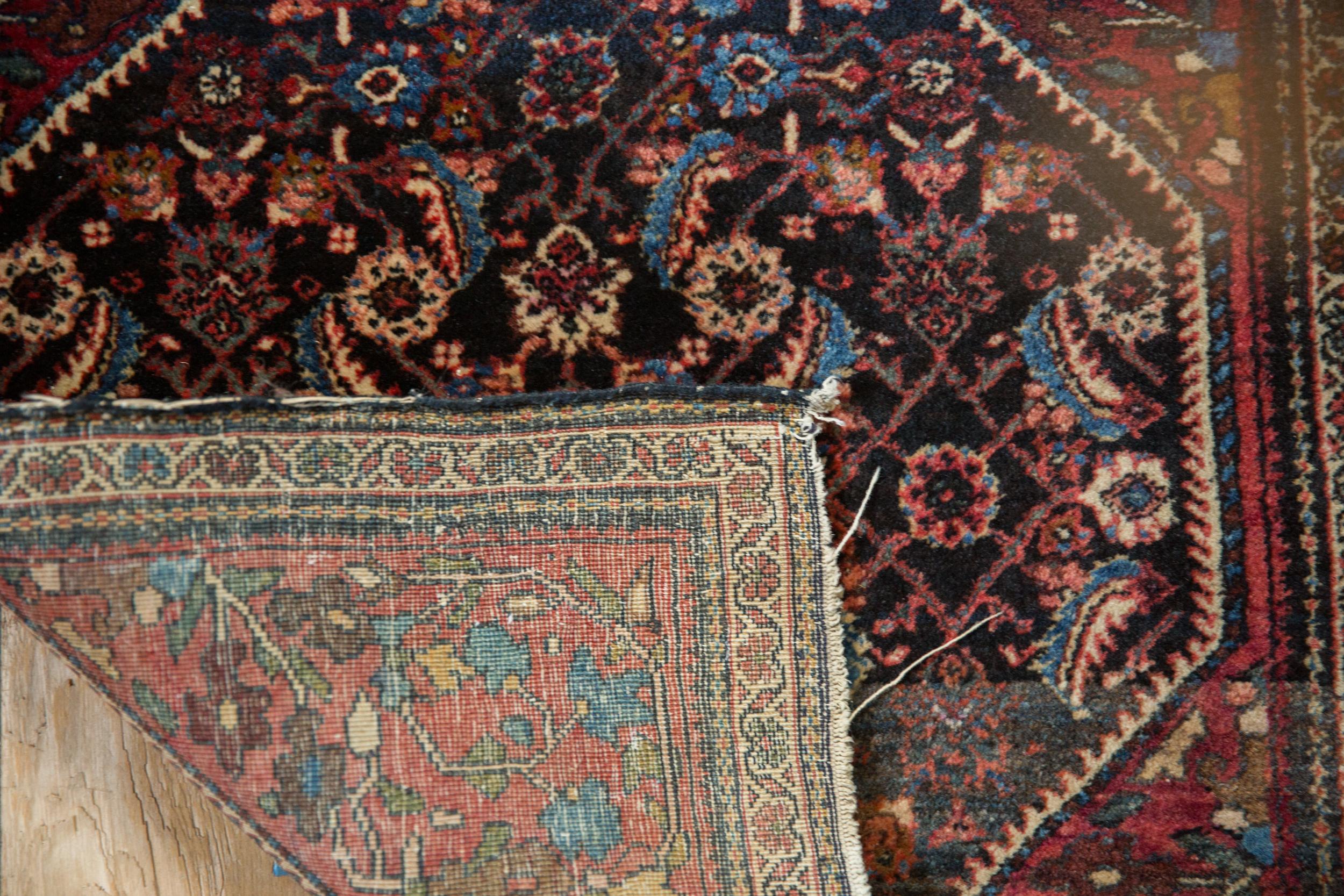 Feiner quadratischer Farahan Sarouk-Teppichmatt, Vintage im Angebot 2