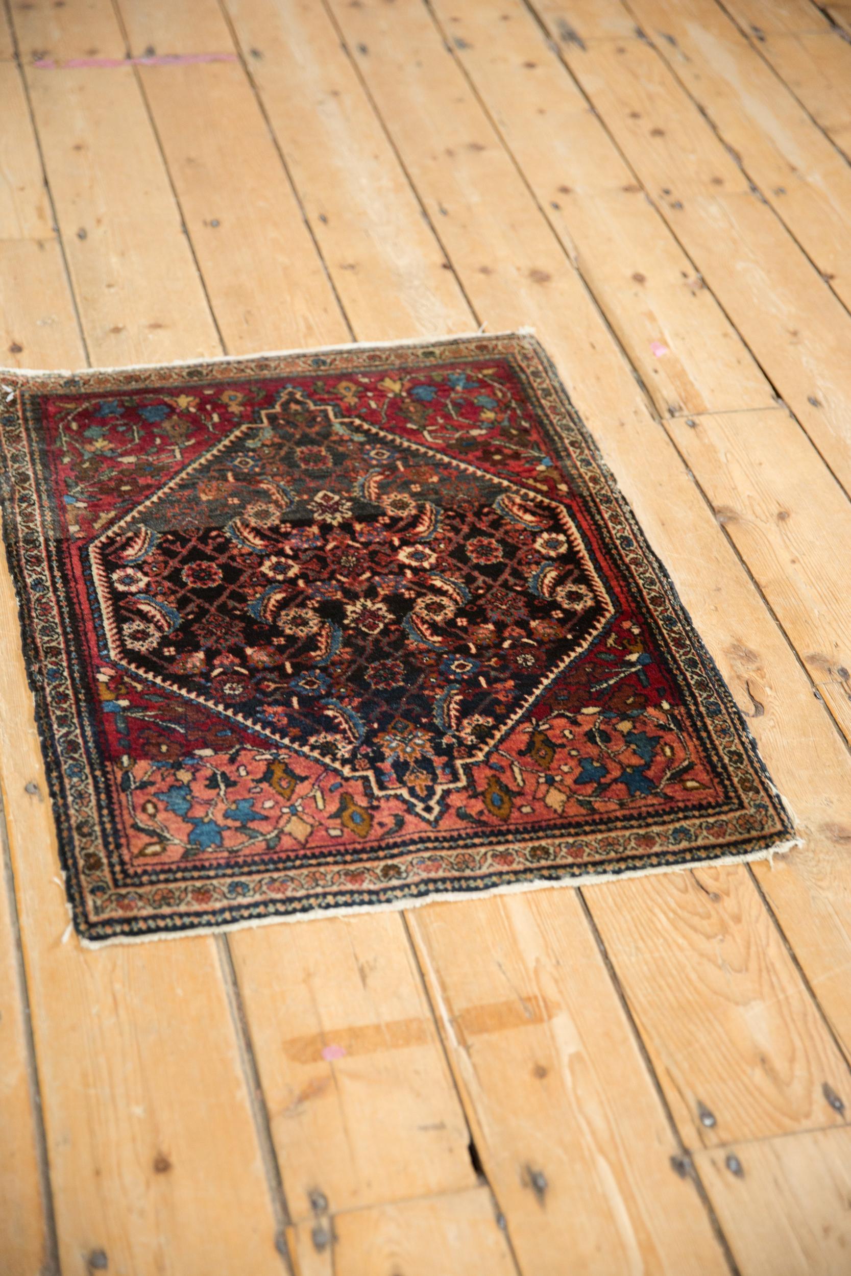 Feiner quadratischer Farahan Sarouk-Teppichmatt, Vintage (Persisch) im Angebot