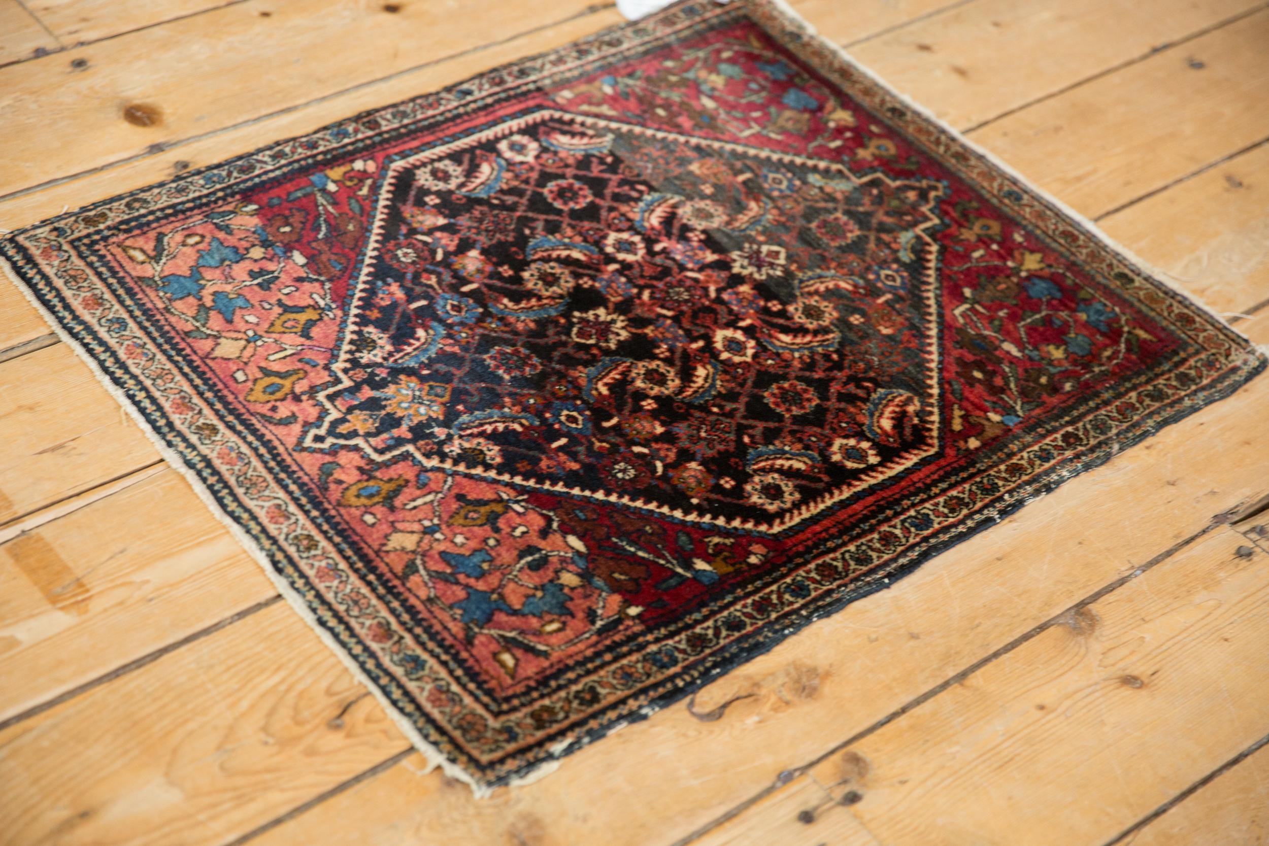 Feiner quadratischer Farahan Sarouk-Teppichmatt, Vintage (Handgeknüpft) im Angebot