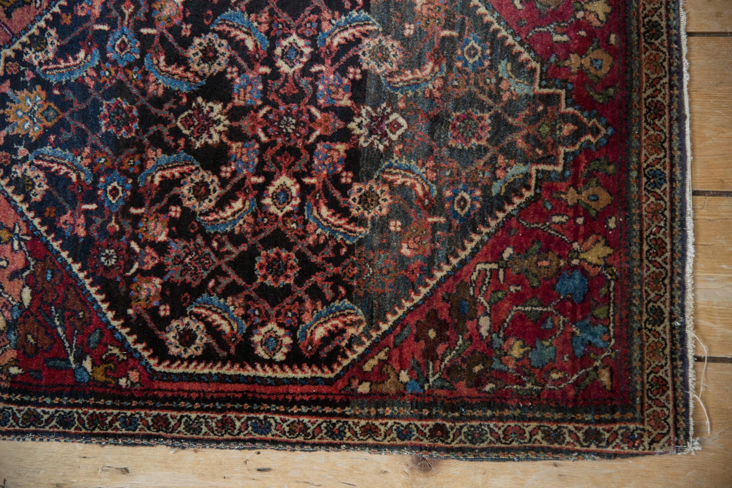 Vintage Fine Farahan Sarouk Square Rug Mat In Fair Condition For Sale In Katonah, NY