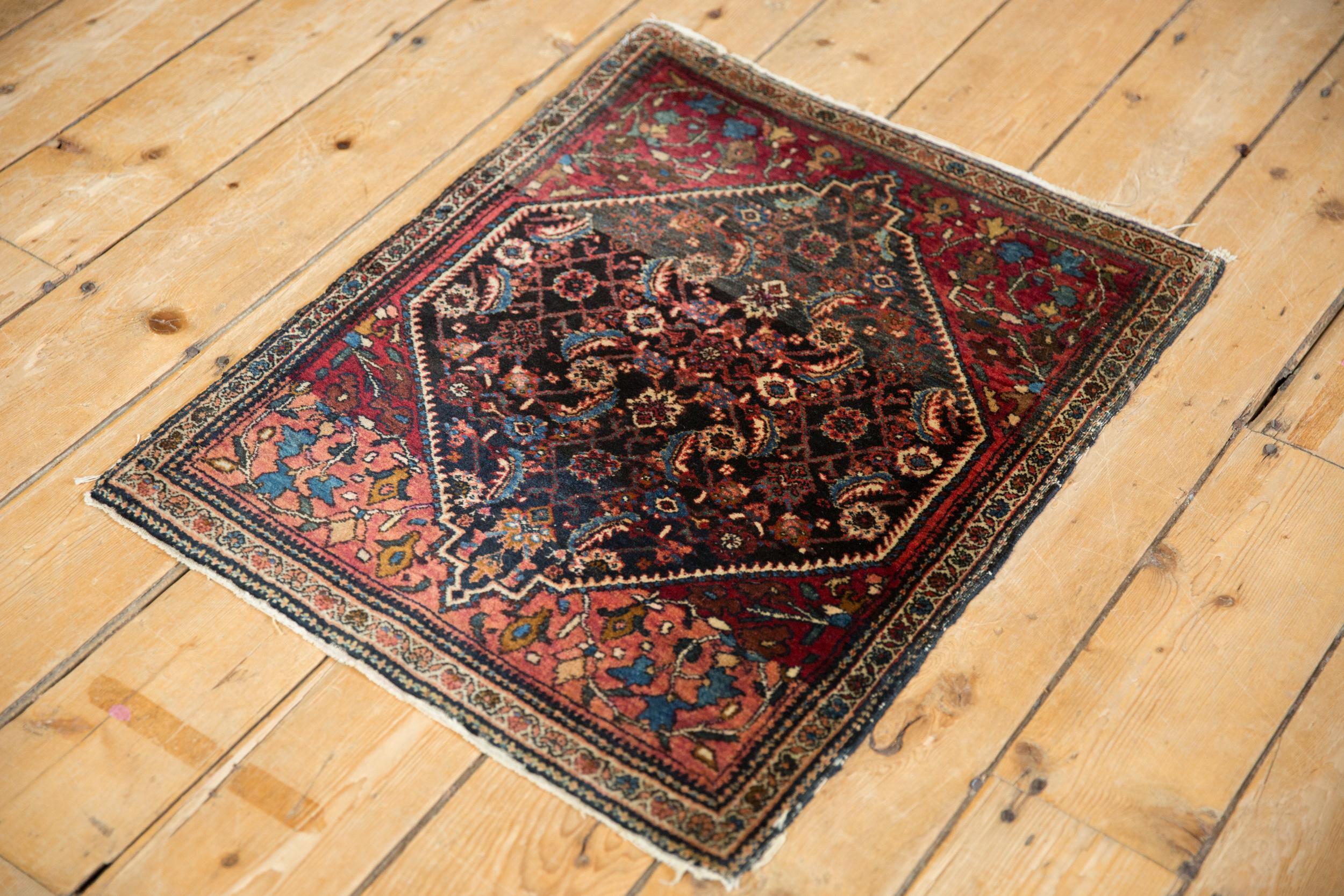 Feiner quadratischer Farahan Sarouk-Teppichmatt, Vintage (Wolle) im Angebot