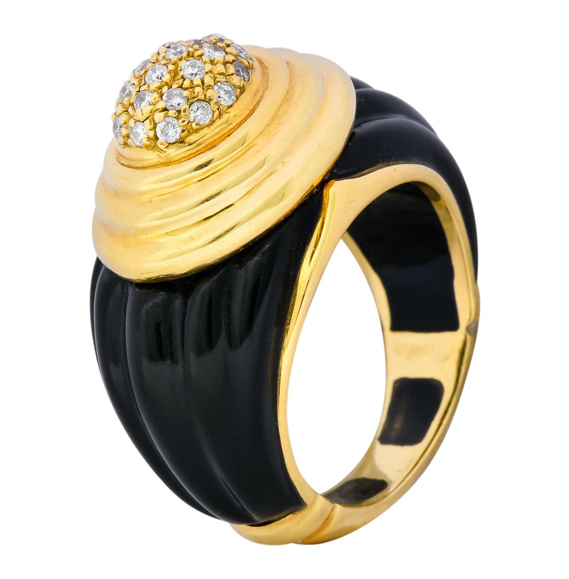 Vintage Fine French Diamond Onyx 18 Karat Gold Ring 1