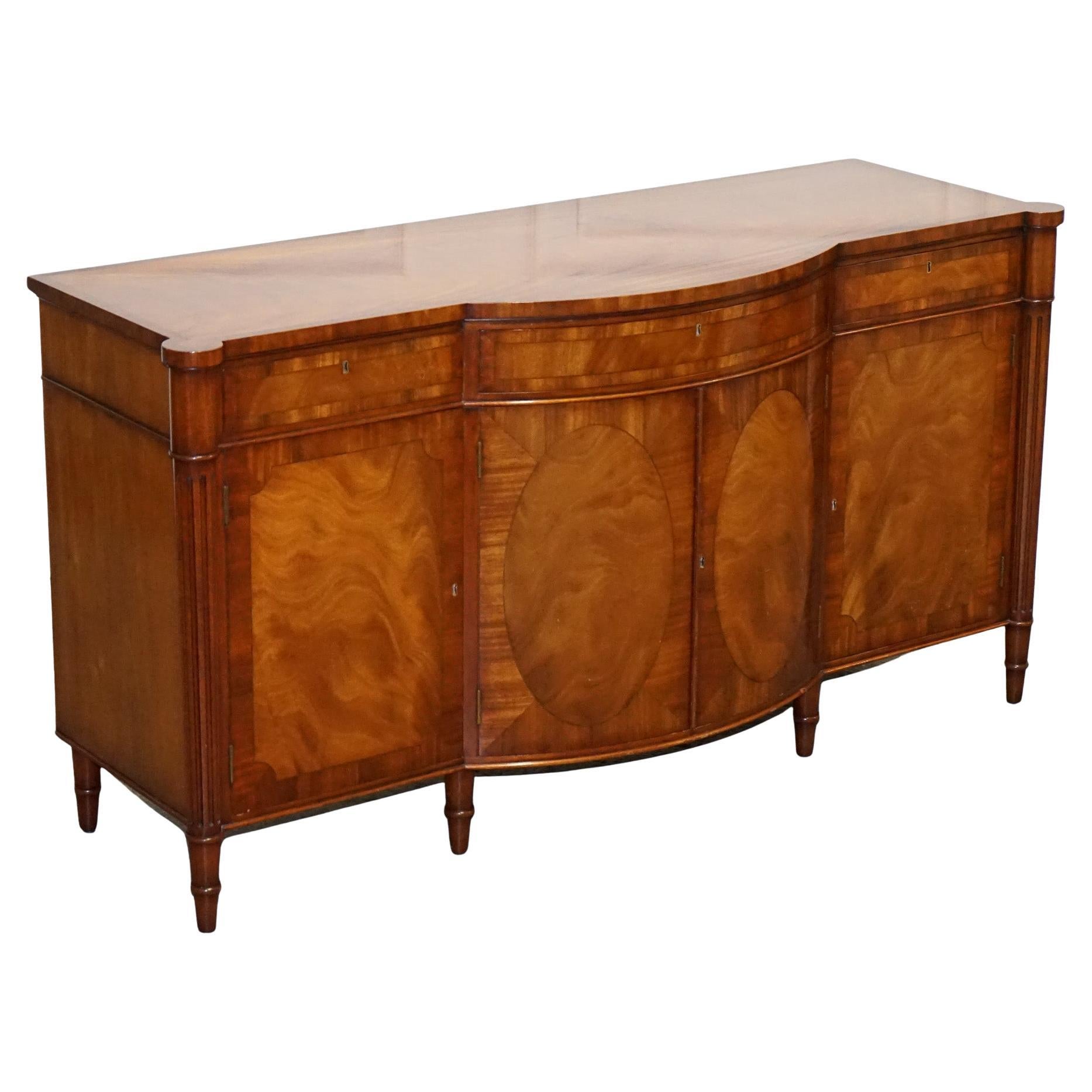 BOÎTIER D'ACCOUCHEMENT VINTAGE EN FINE FURNITURE BURR WALNUT SOLID FABRIQUÉ PAR DAViD SALMON