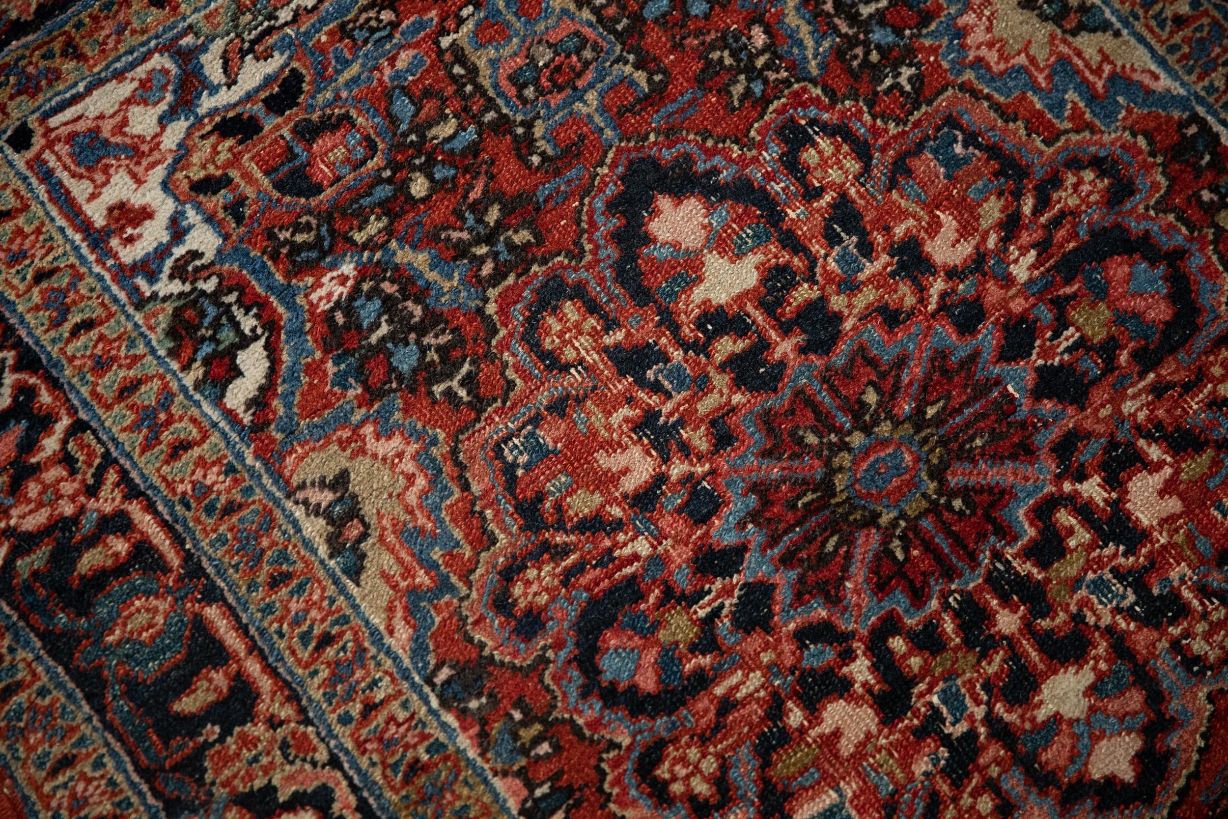 Vintage Fine Heriz Quadratischer Teppich (Mitte des 20. Jahrhunderts) im Angebot