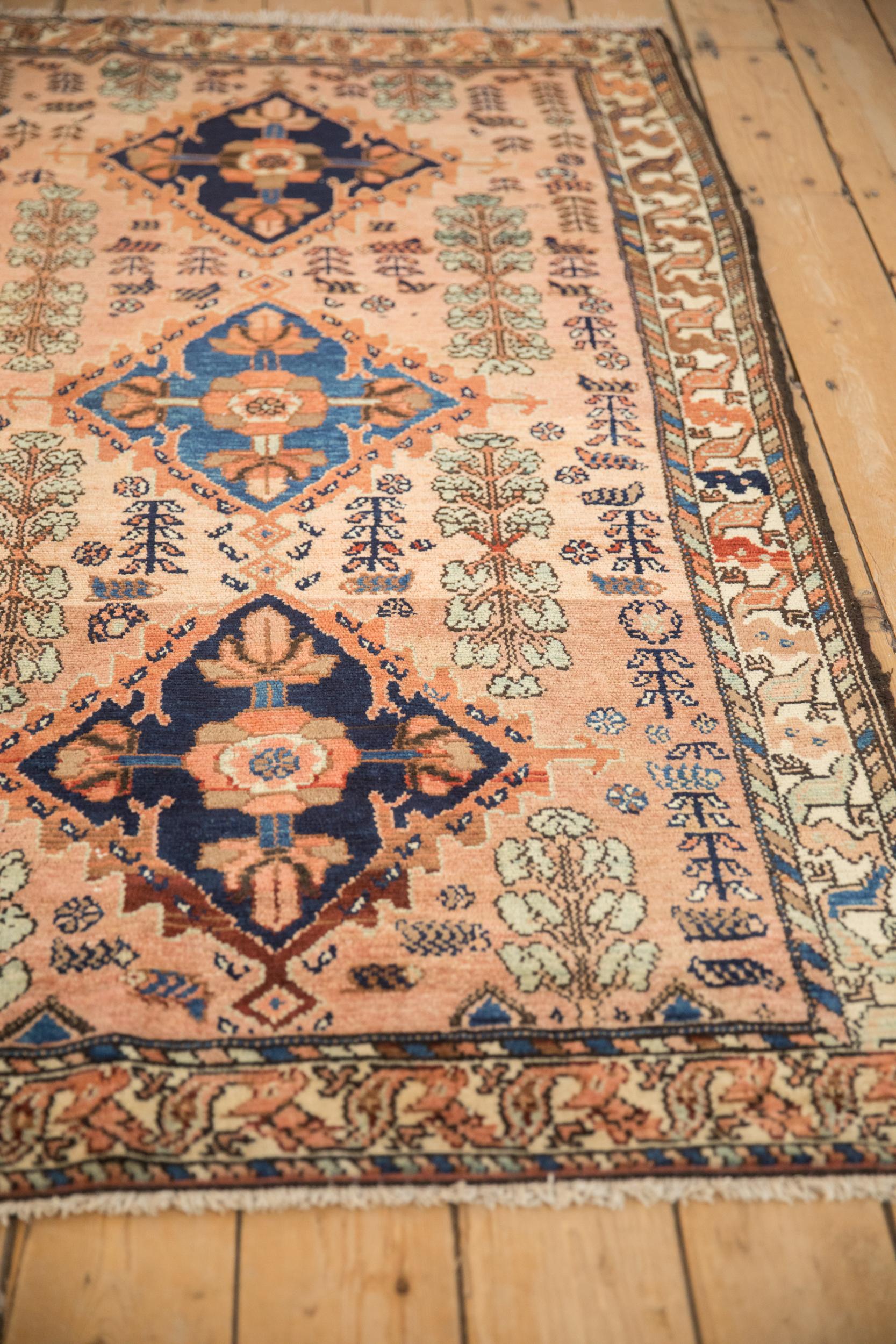 Vintage Fine Mehriban Rug  In Good Condition For Sale In Katonah, NY