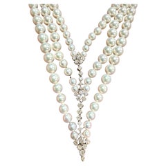 Vintage Fine Mikimoto Pearl 6-8 mm & 34 Diamond Necklace in 18 Karat White Gold