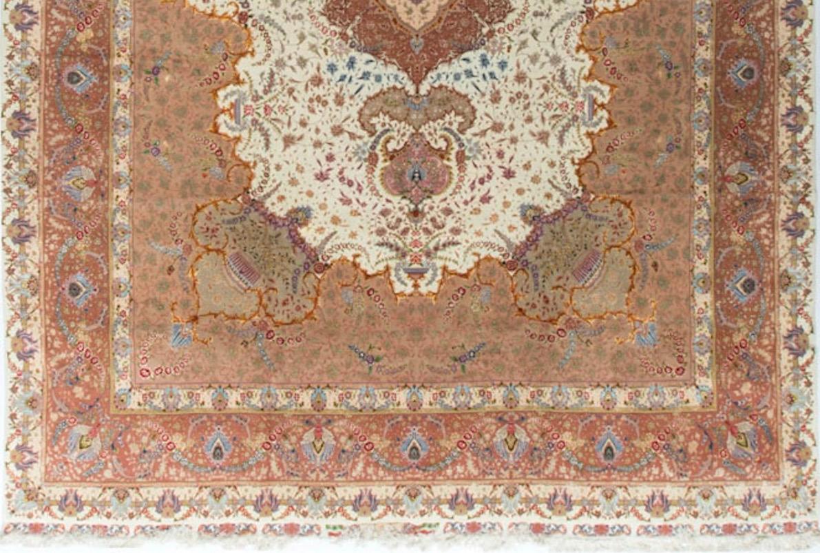 Feiner persischer Täbris-Teppich in Übergröße, 12'9 x 20' im Zustand „Gut“ im Angebot in Secaucus, NJ