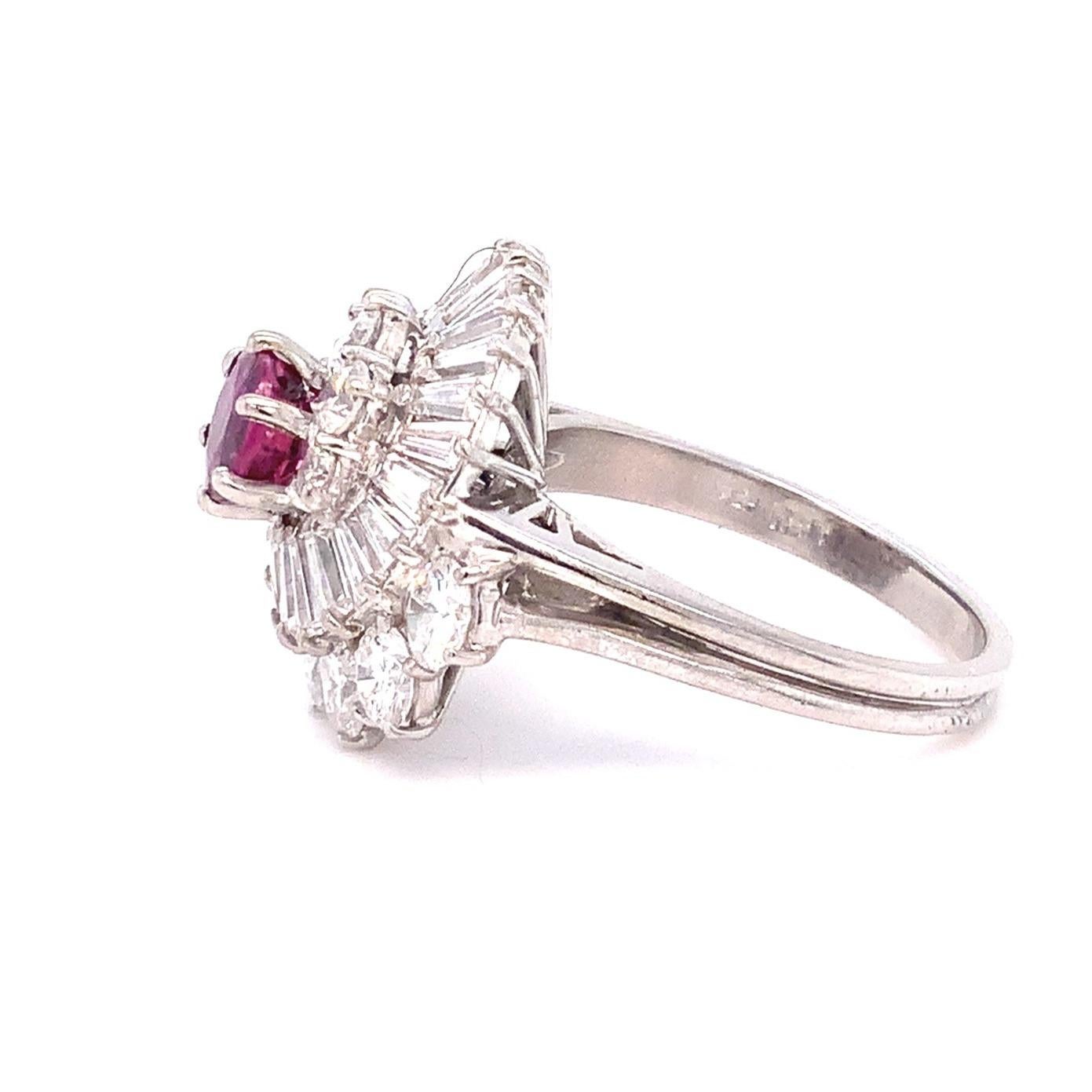 Vintage Fine Quality Ruby and Diamond Ballerina Ring Set in 18 Karat White Gold In Excellent Condition For Sale In Los Gatos, CA