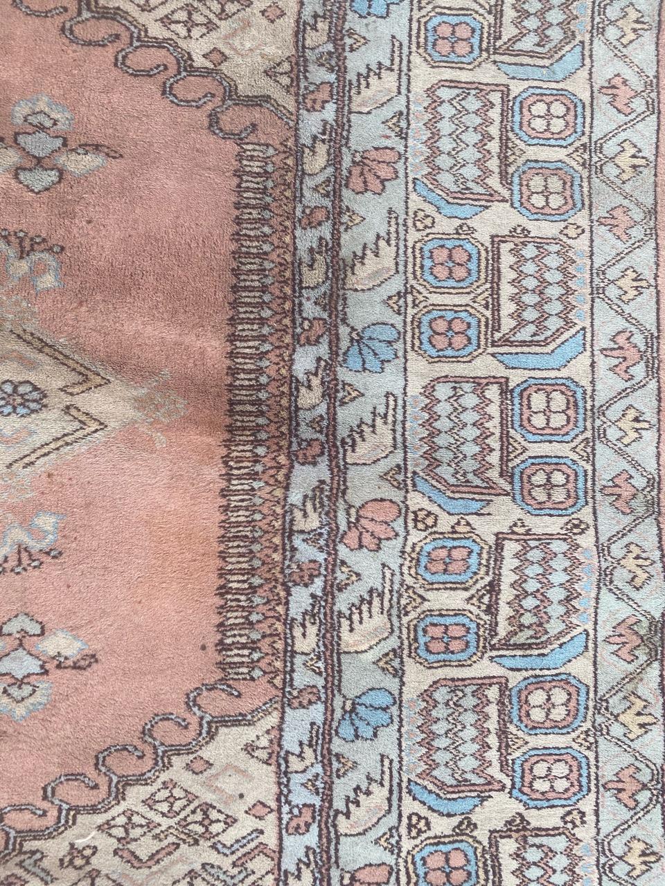 Vintage fine Turkish rug For Sale 2