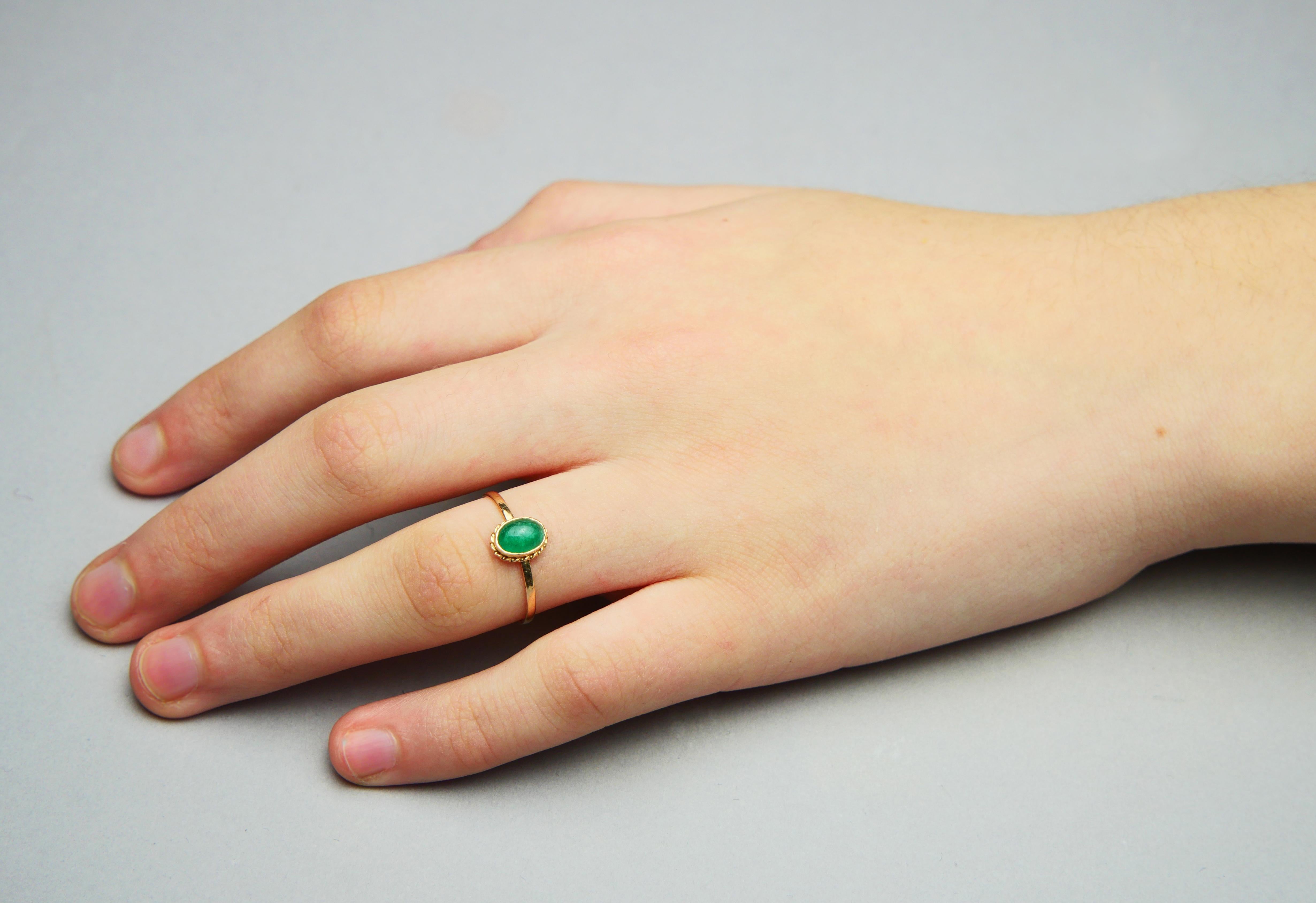 Vintage Finish Ring natürlich 1ct. Smaragd massiv 14K Gelbgold ØUS7.5 / 1 gr für Damen oder Herren im Angebot