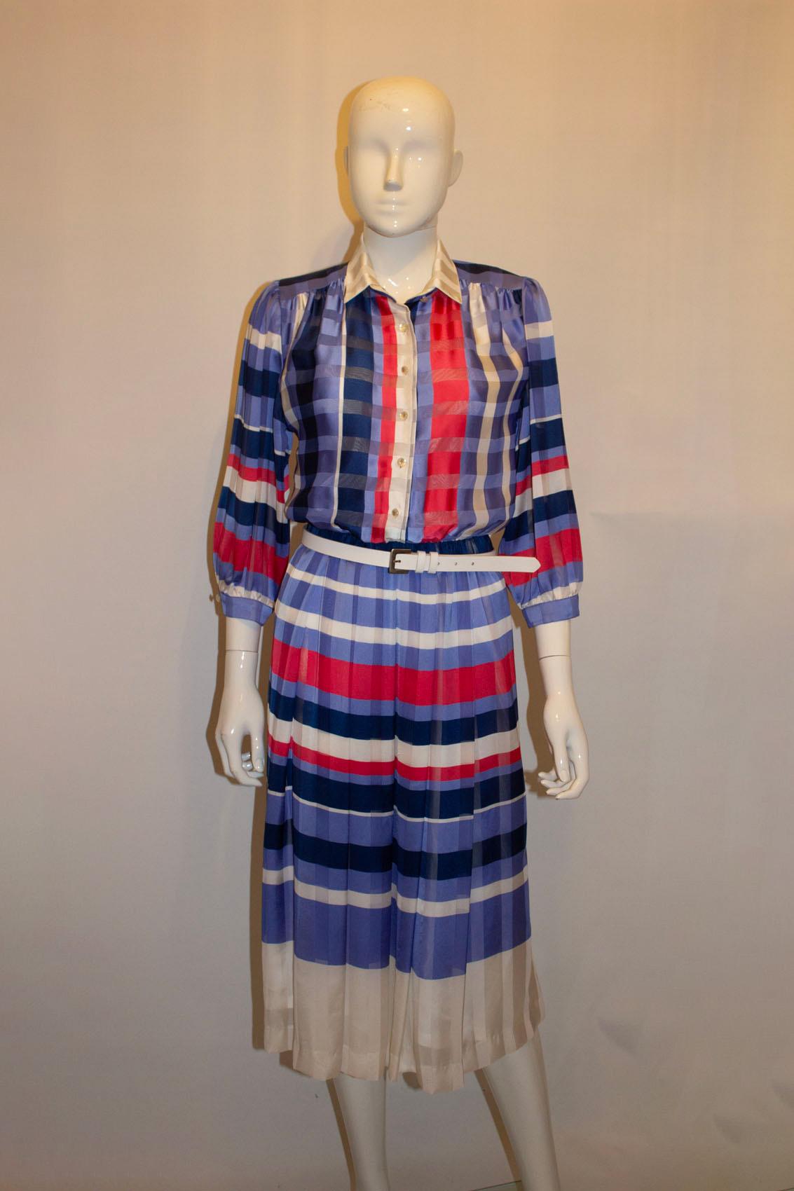 Vintage Fink Model Dress with changeable Collar For Sale 1