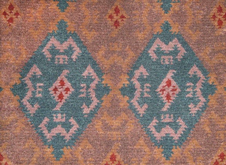 Vintage Scandinavian Finnish rug, country origin: Finland, date circa early 20th century. Size: 8 ft 6 in x 14 ft (2.59 m x 4.27 m).