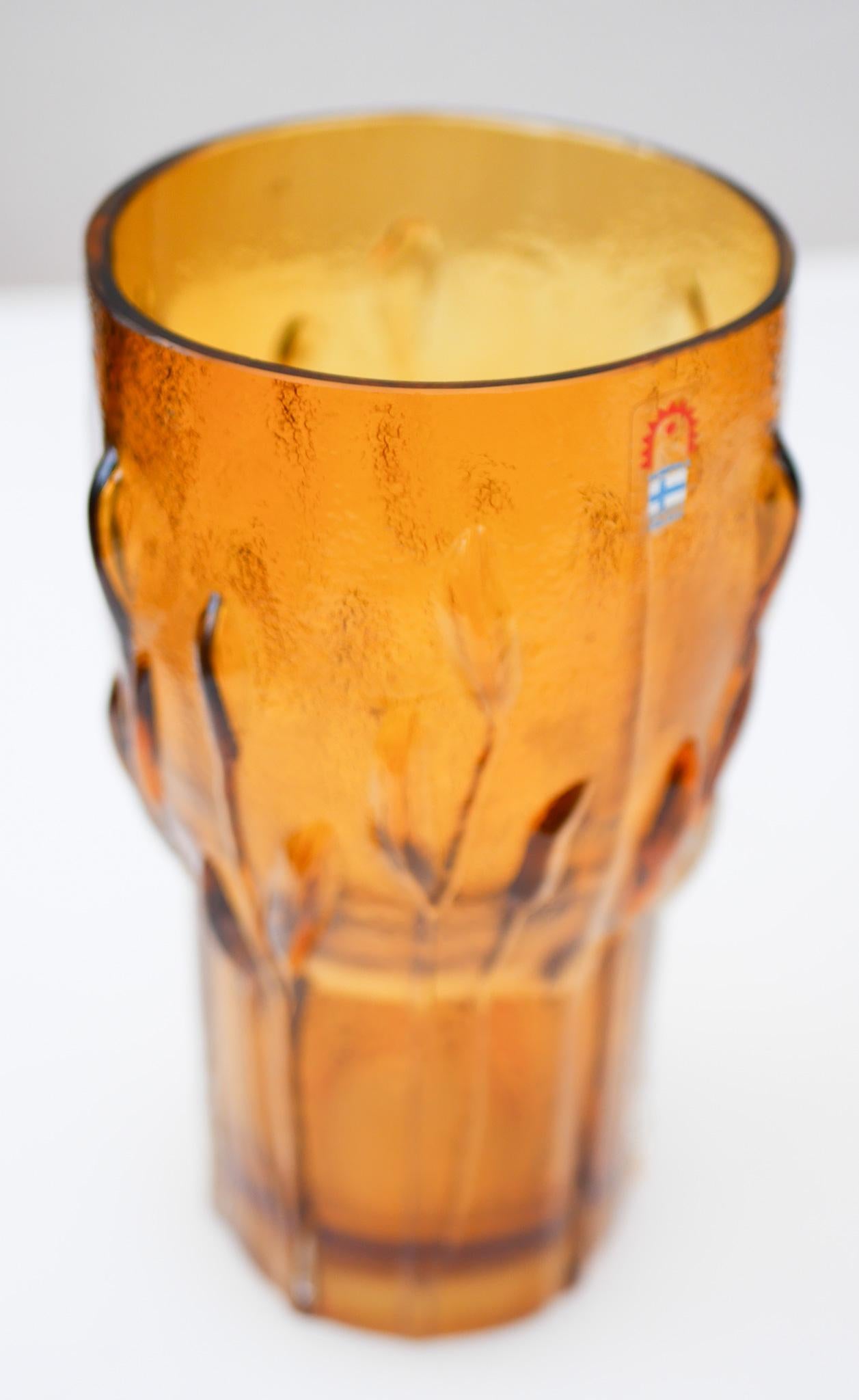Vaso in vetro artistico finlandese d'epoca di Kaj Blomqvist per Humppila, Finlandia in vendita 1