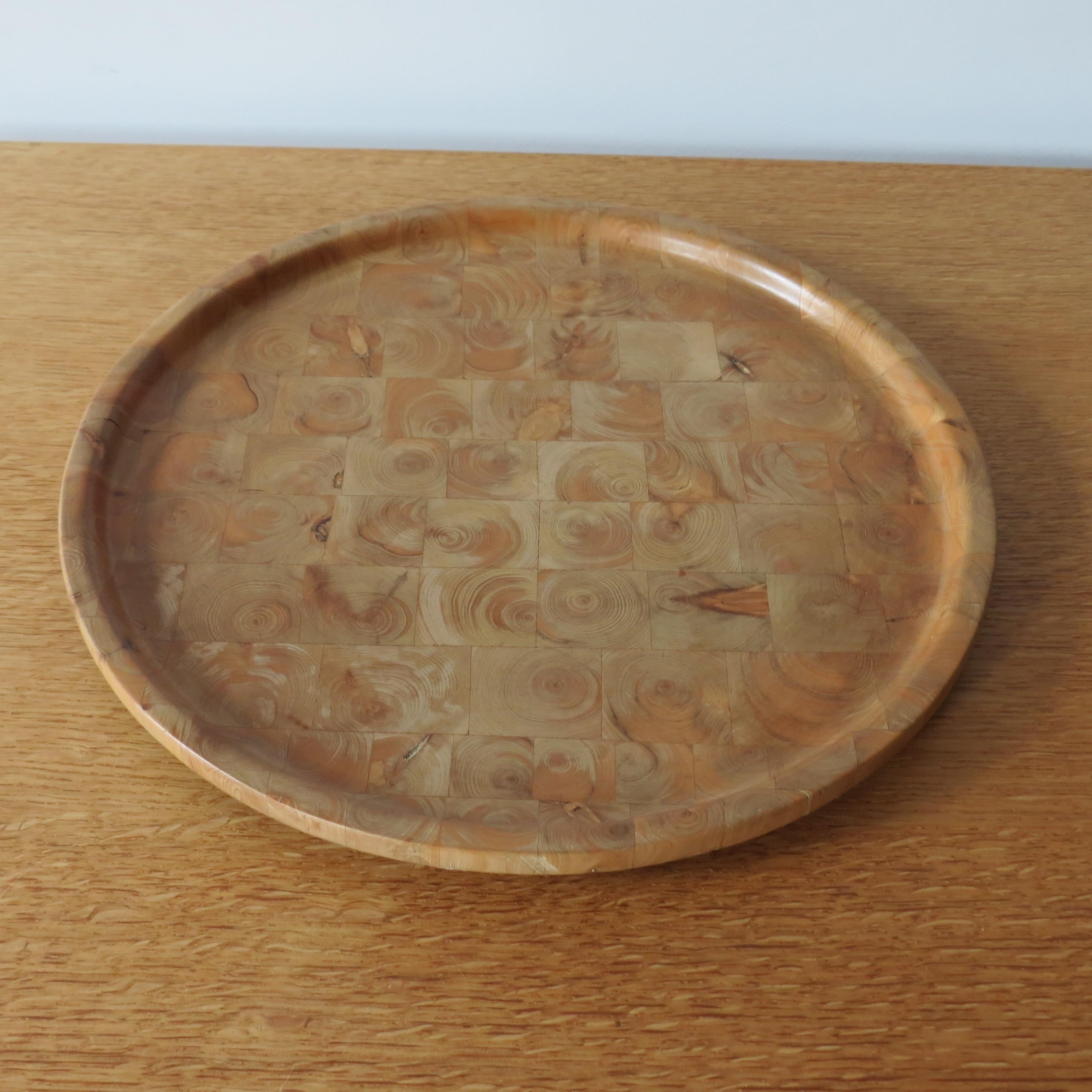 Mid-Century Modern Vintage Finnish Hand Produced Juniper Wooden Block Tray Plate, Finland For Sale