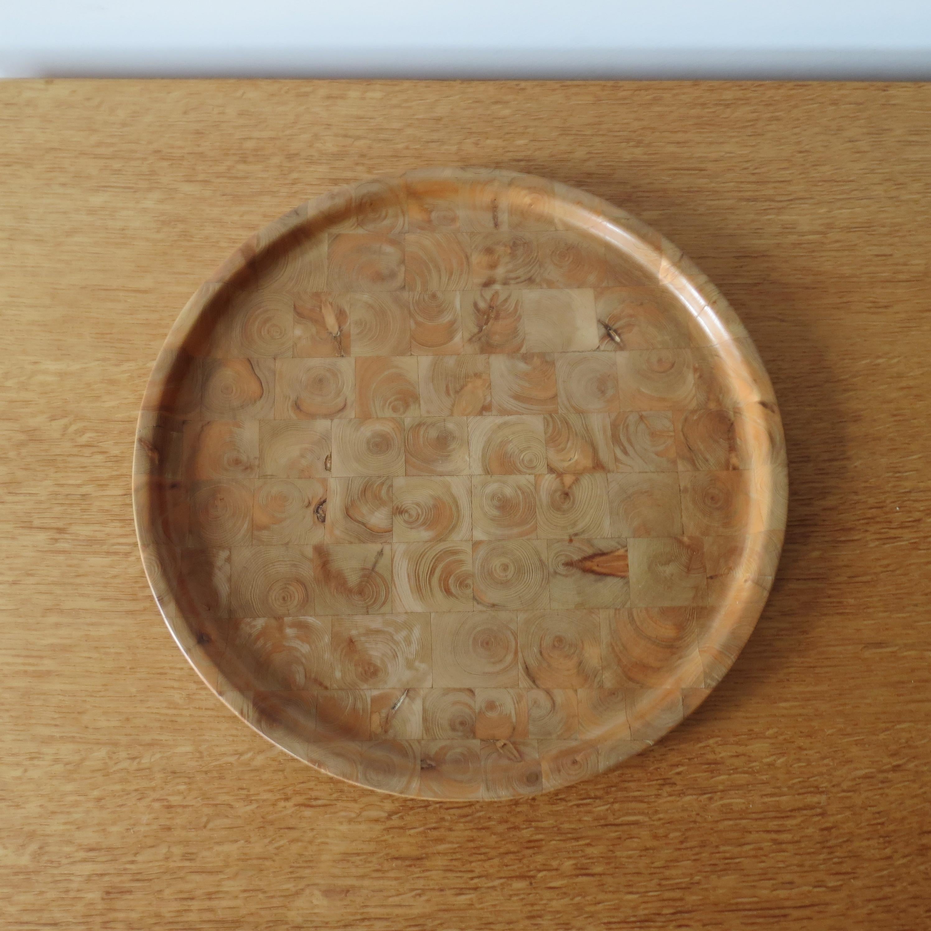 Vintage Finnish Hand Produced Juniper Wooden Block Tray Plate, Finland For Sale 4