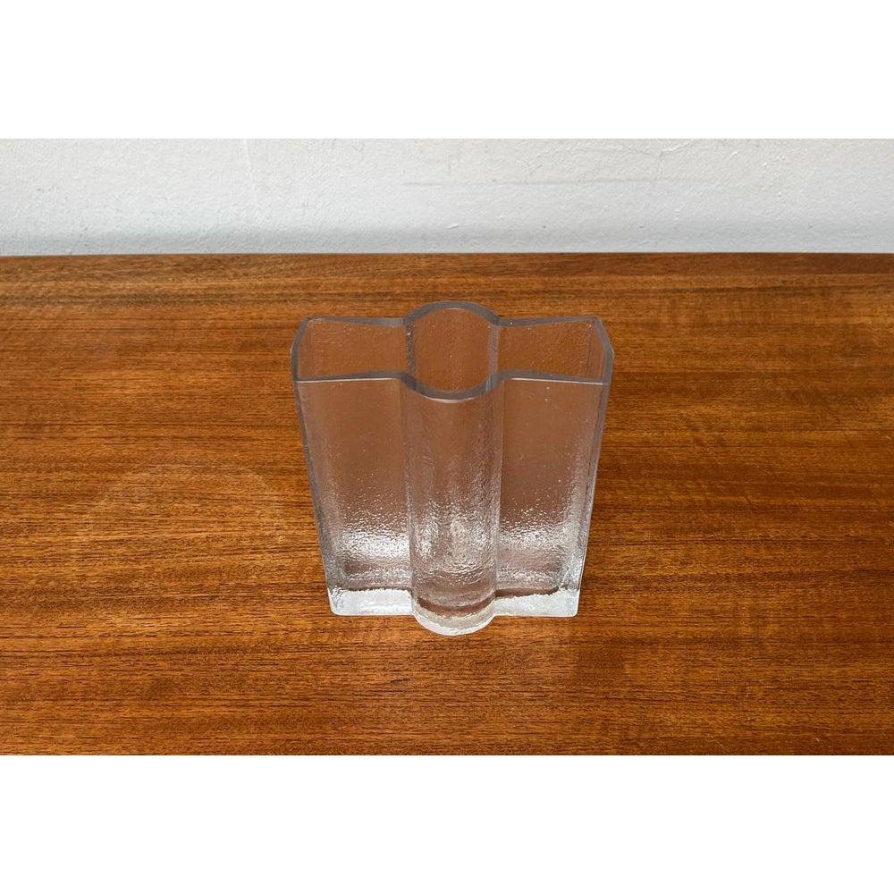 XX secolo Vaso in vetro finlandese Model Railo di Nanny Still per Riihimäen Lasi, anni Settanta in vendita