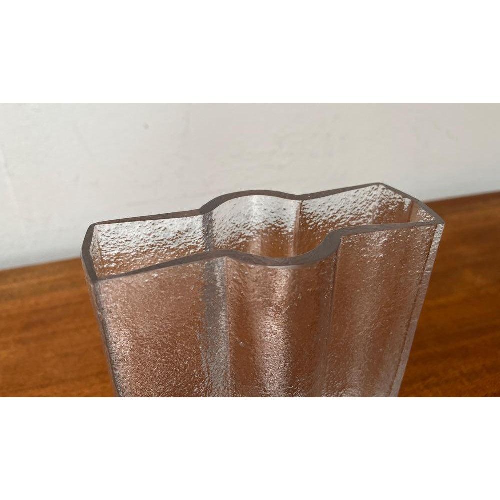 Vaso in vetro finlandese Model Railo di Nanny Still per Riihimäen Lasi, anni Settanta in vendita 2