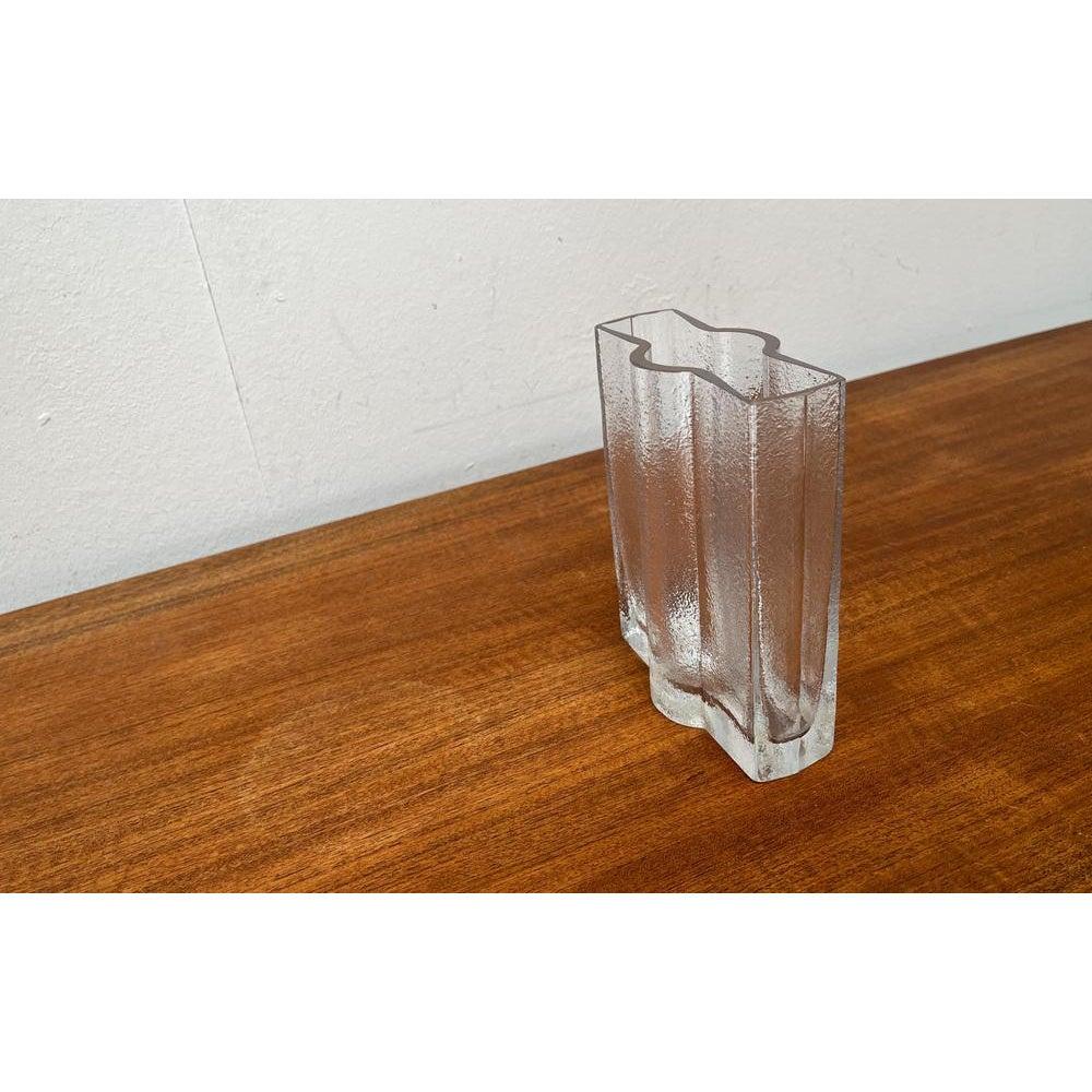 Vaso in vetro finlandese Model Railo di Nanny Still per Riihimäen Lasi, anni Settanta in vendita 3
