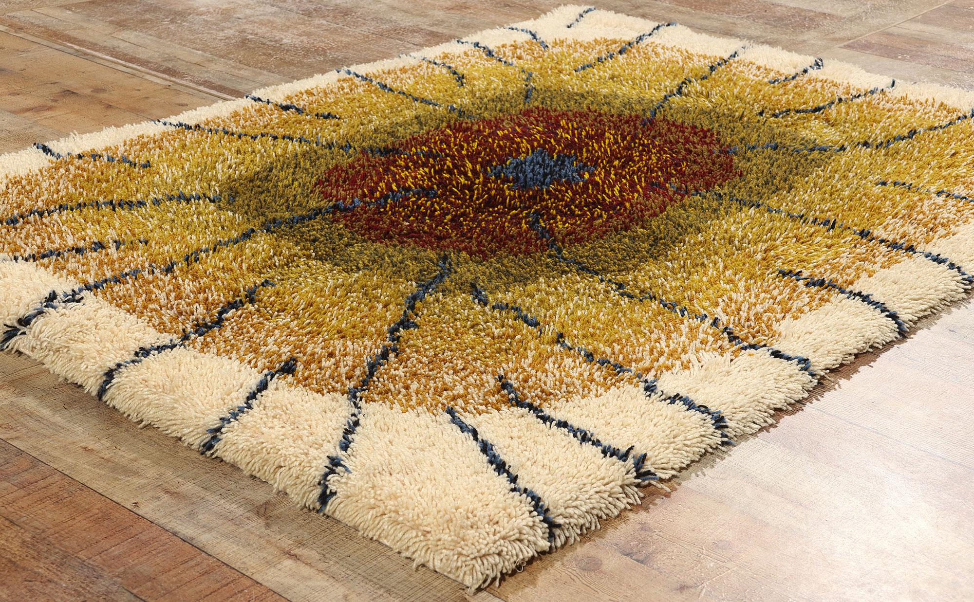 Vintage Finnish Pyörylät Ryijy Rug by Laila Seppä In Good Condition For Sale In Dallas, TX