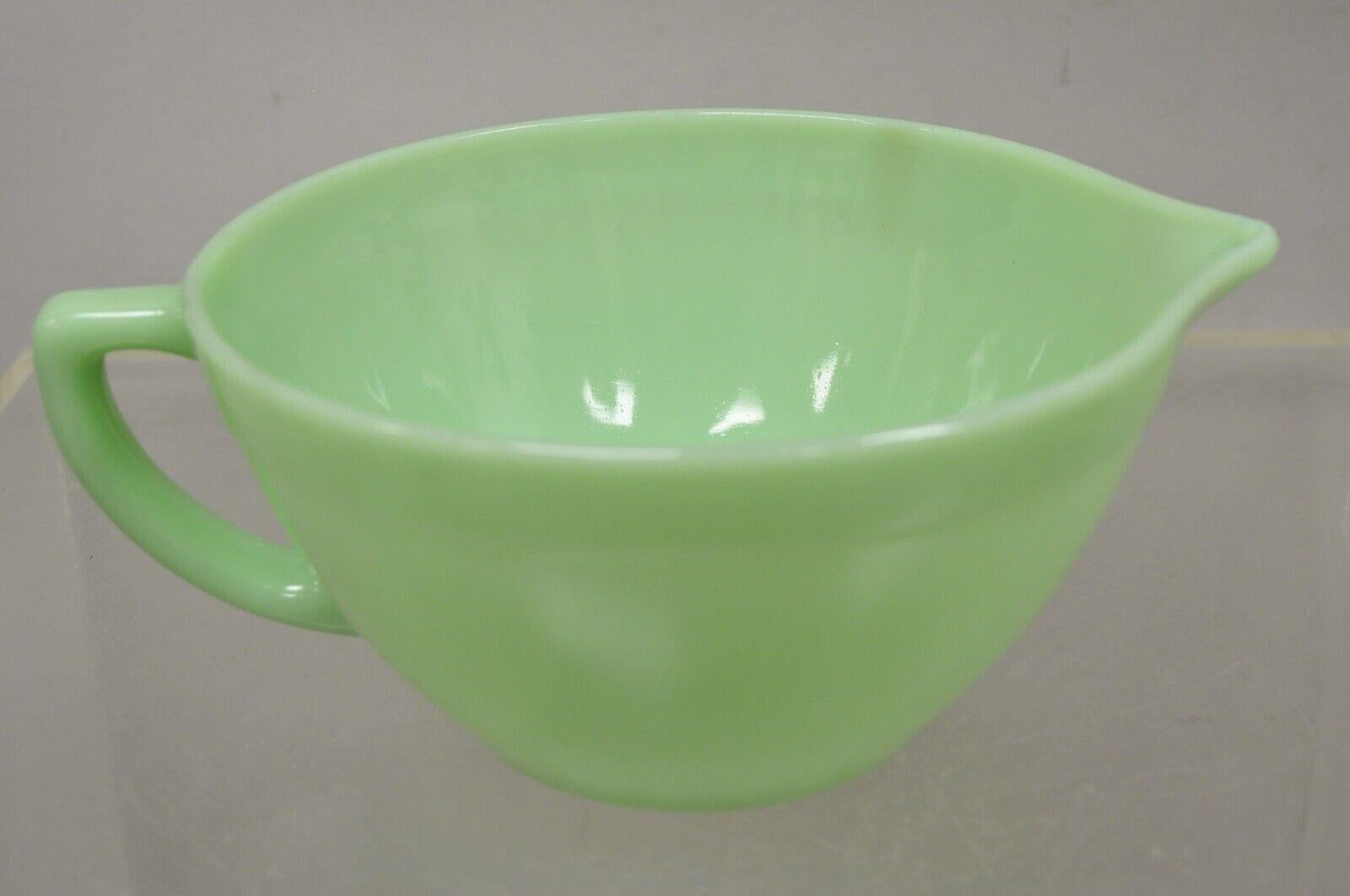Vintage Fire King Oven Ware Jadeite Green Batter Bowl with Spout & Handle In Good Condition In Philadelphia, PA