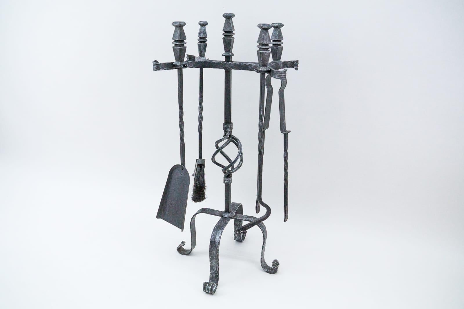 Vintage Fireplace Tool Set in Cast Iron, 1970s France In Good Condition For Sale In Nürnberg, Bayern