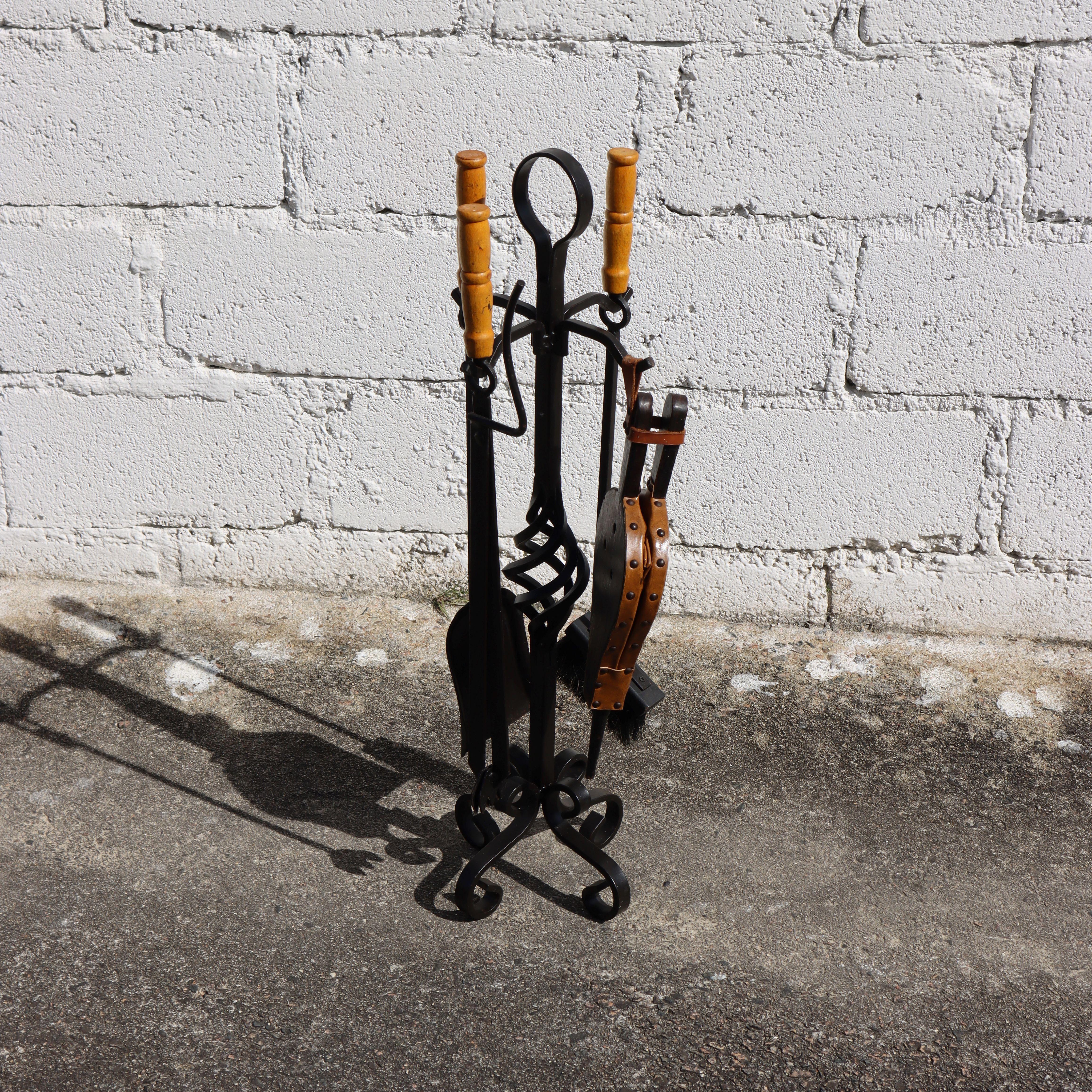 Vintage  Fireplace Tool Set with Cast Iron Stand & Carved Bellows 70s 5