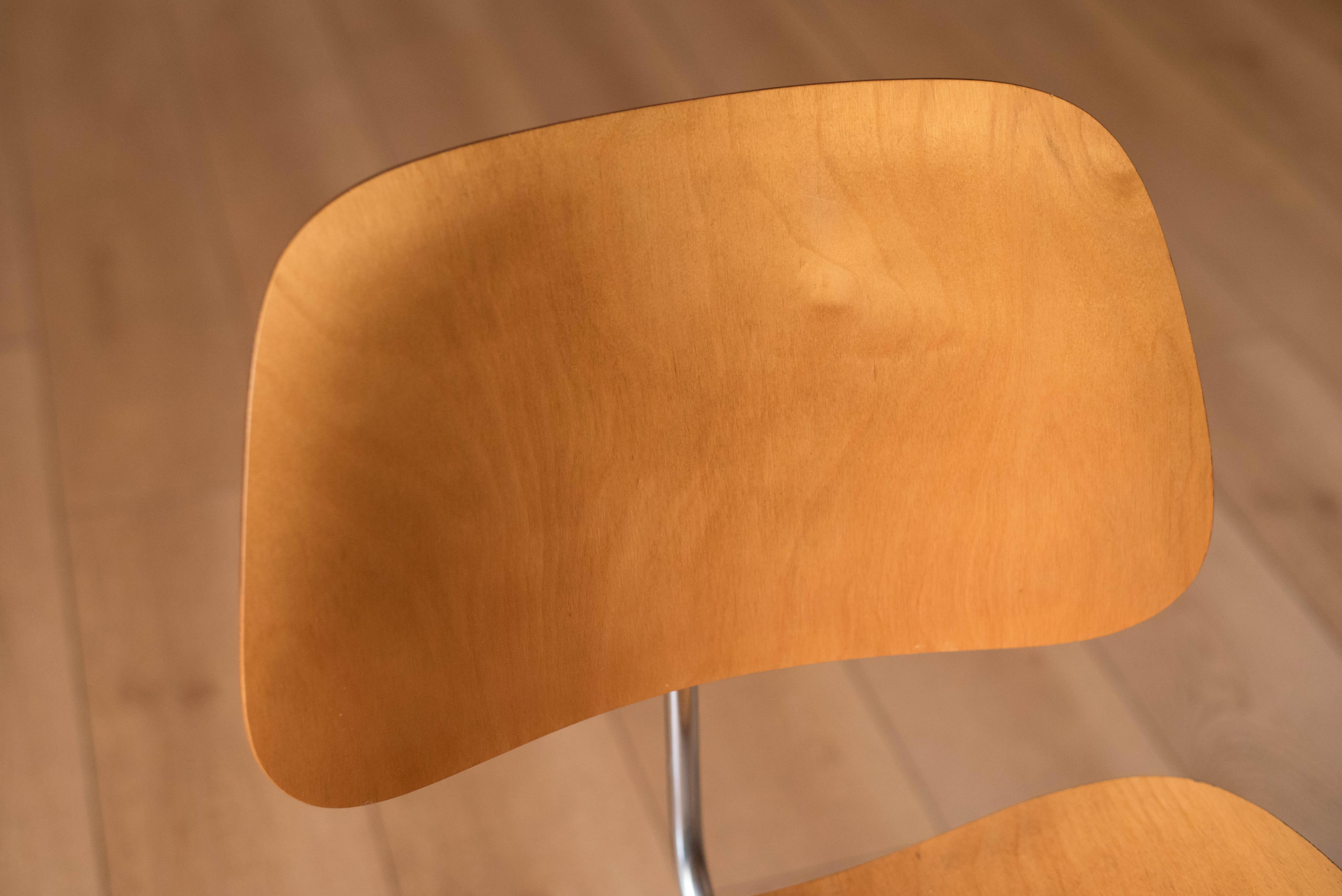 Mid-20th Century Vintage First Generation Eames DCM Molded Plywood Metal Chair for Herman Miller 