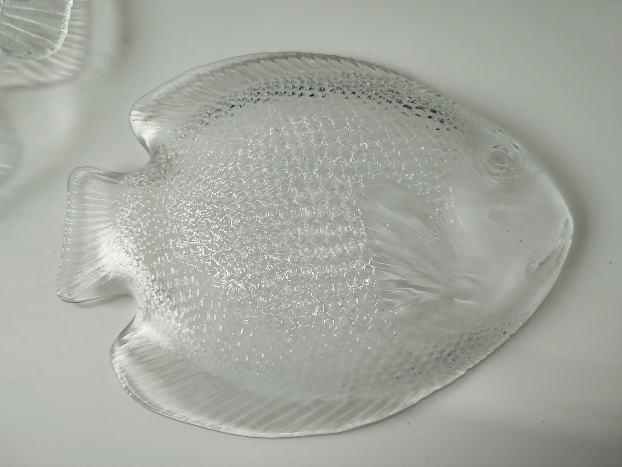 Vintage Fish Glass Platter and 4 Plates, Set of 5, Arcoroc, France, 1970s For Sale 2